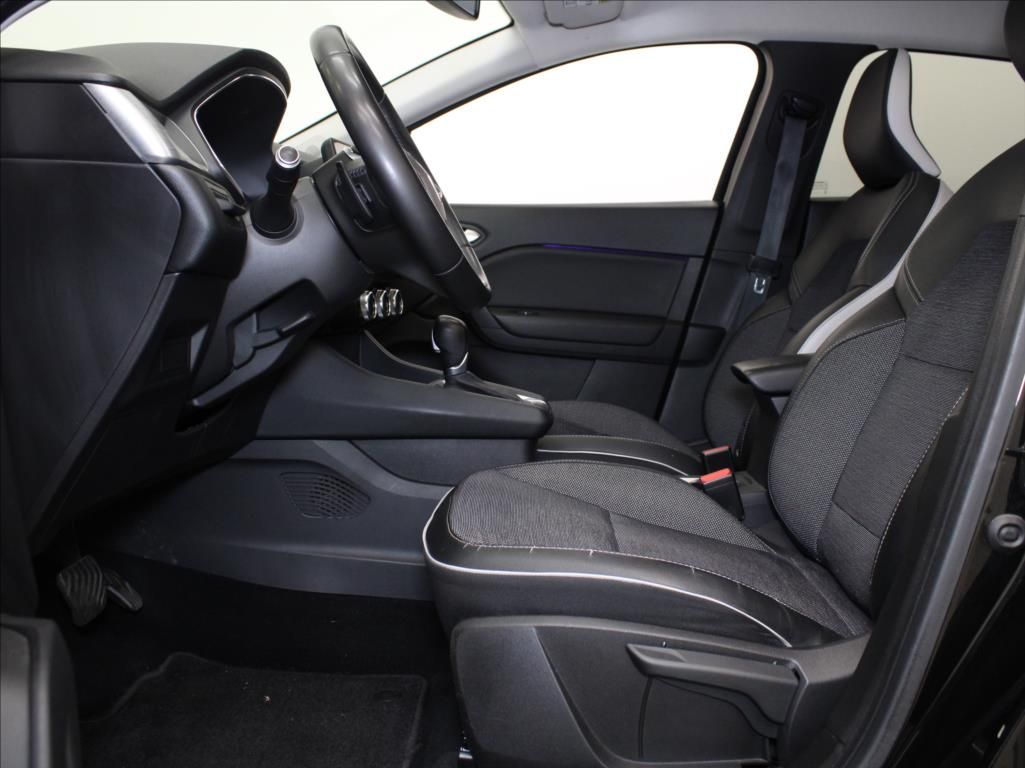 Renault Captur, 1,3 TCe 140k. AT Techno 1.maj. - fotka 6