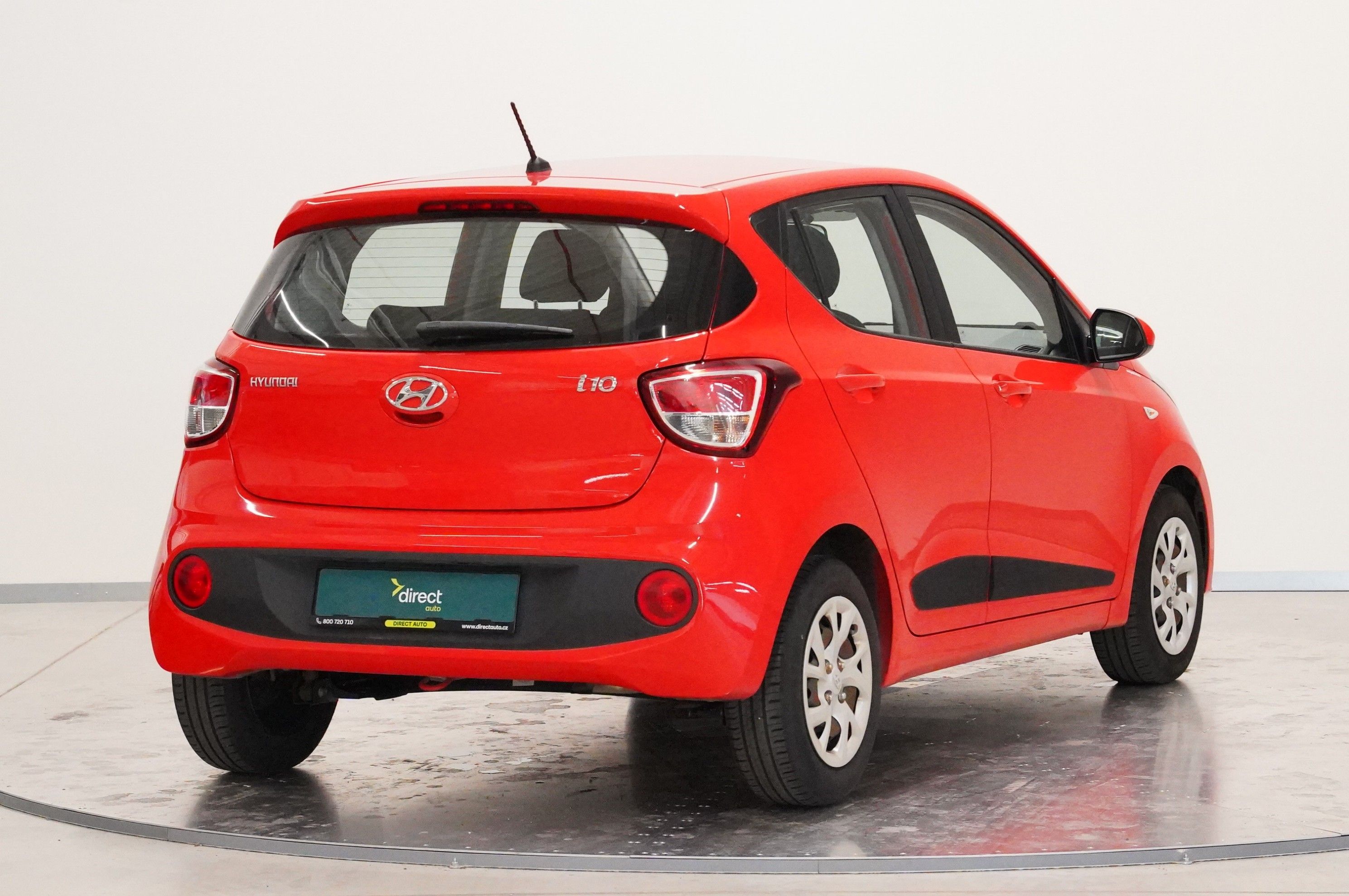 Hyundai i10, 1,0 MPi 49 kW - fotka 2