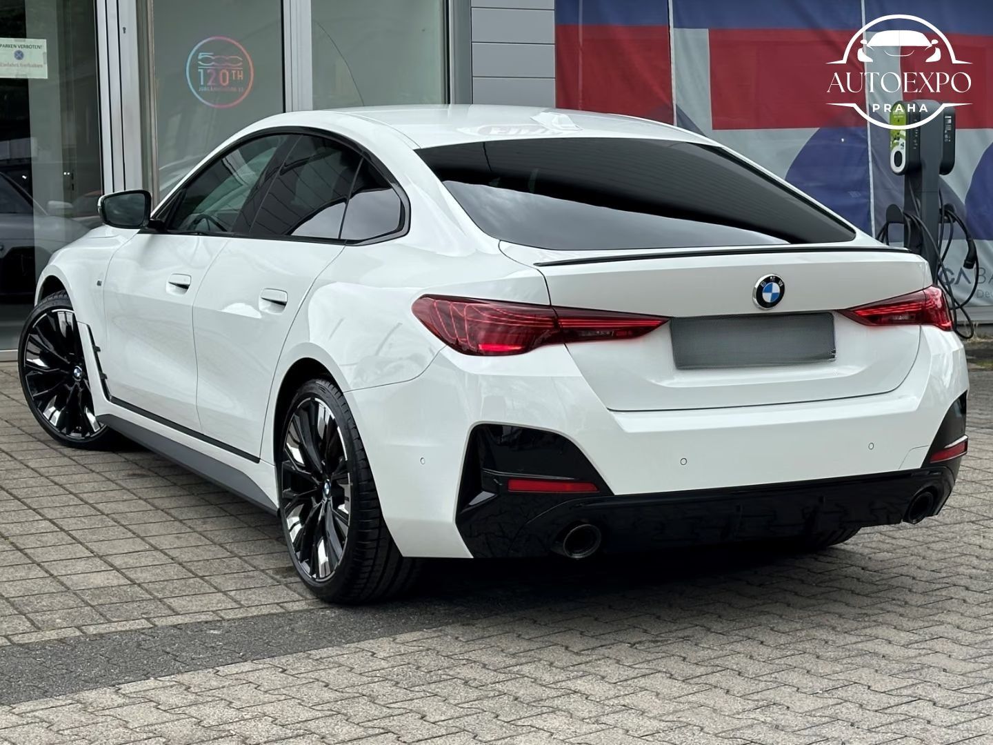 BMW Řada 4, 420 Gran Coupe xDrive M SPORT - fotka 3