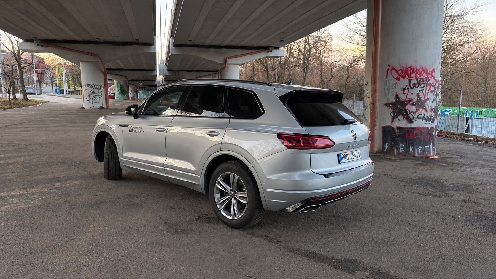 Volkswagen Touareg, Exclusive 3.0 V6 TDI 210 kW - fotka 6