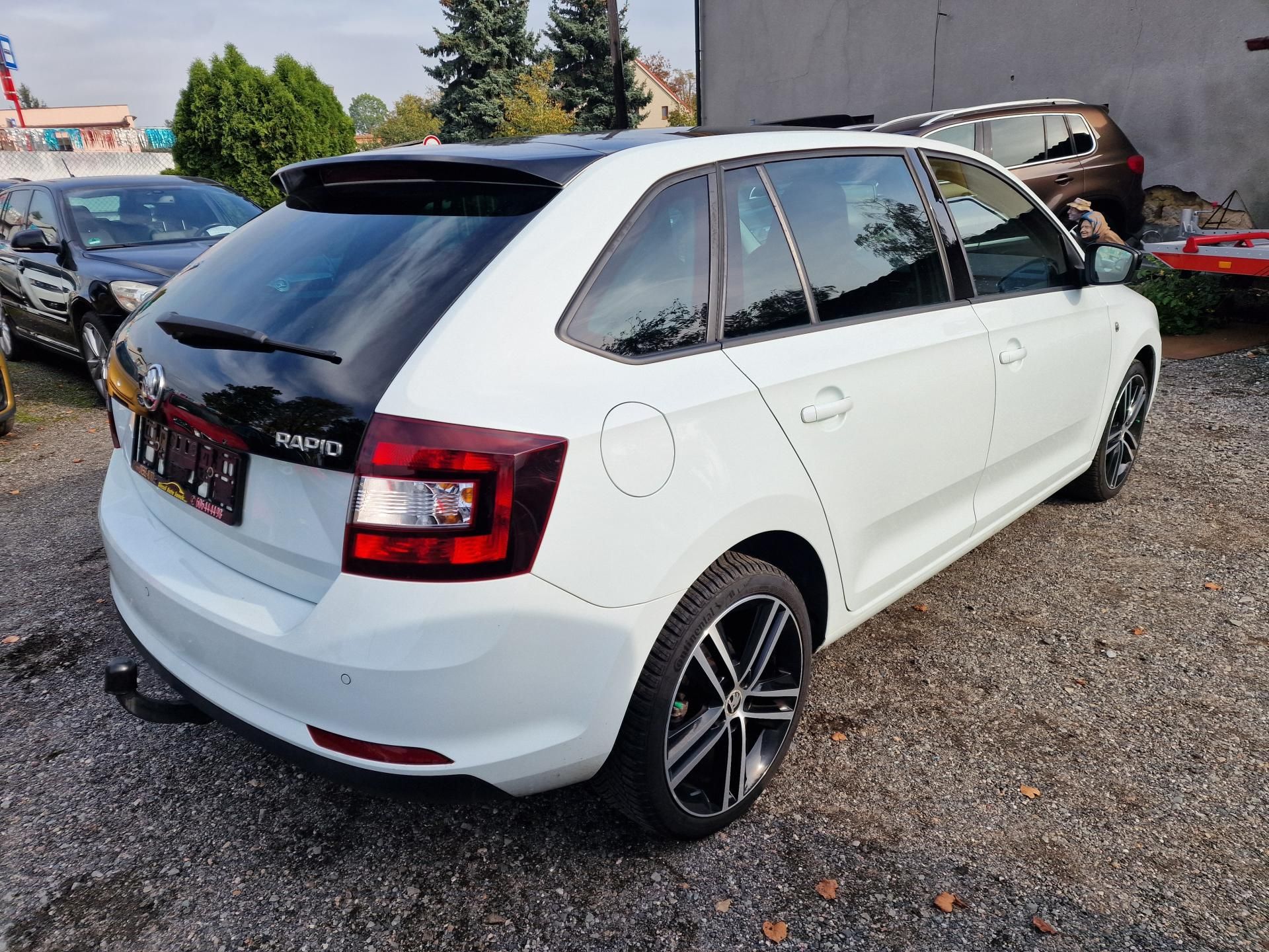 Škoda Rapid, 1,2TSI 77KW STYLE PANORAMA - fotka 4