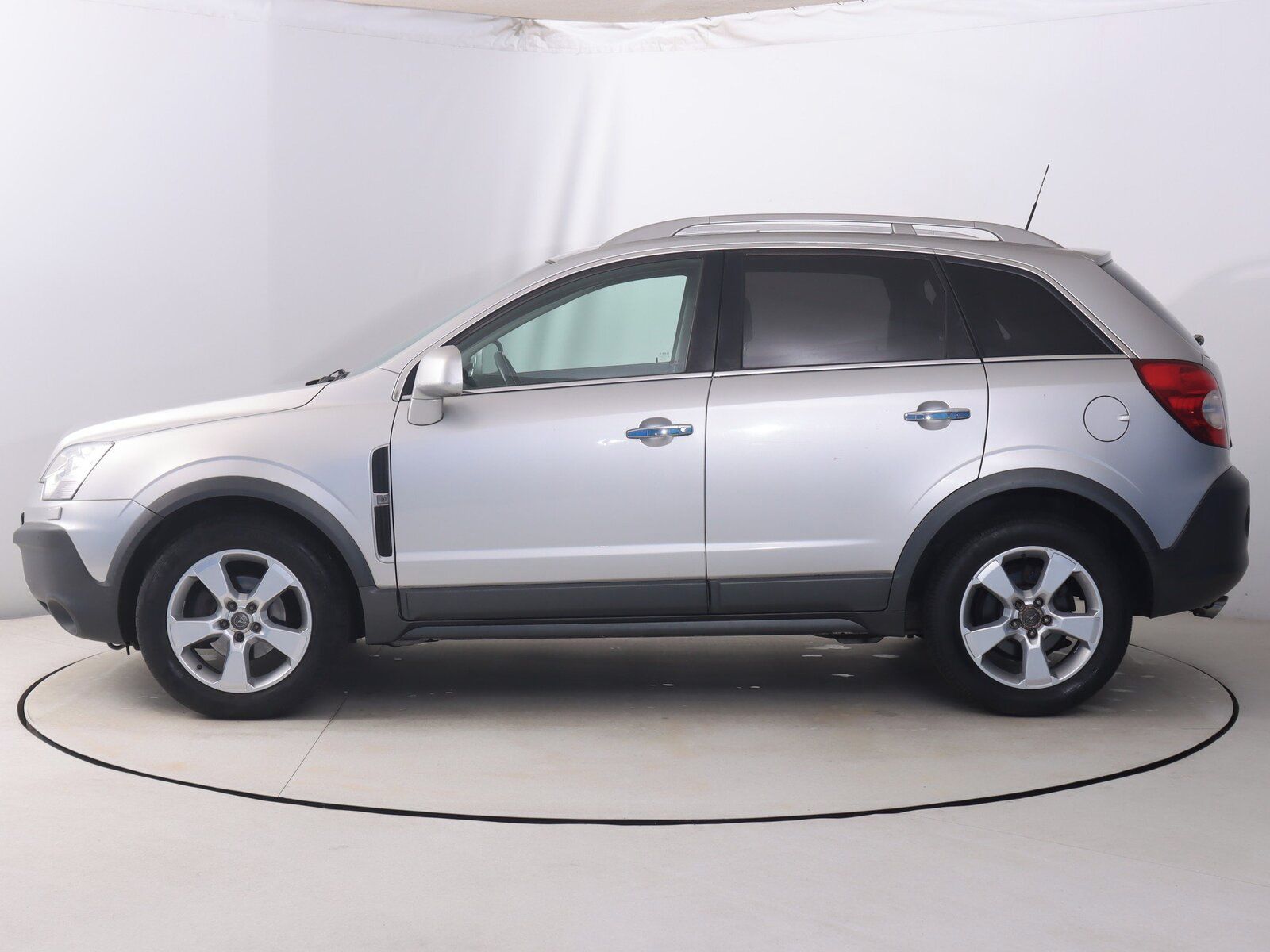 Opel Antara, 3.2 V6, 4X4, Automat - fotka 3