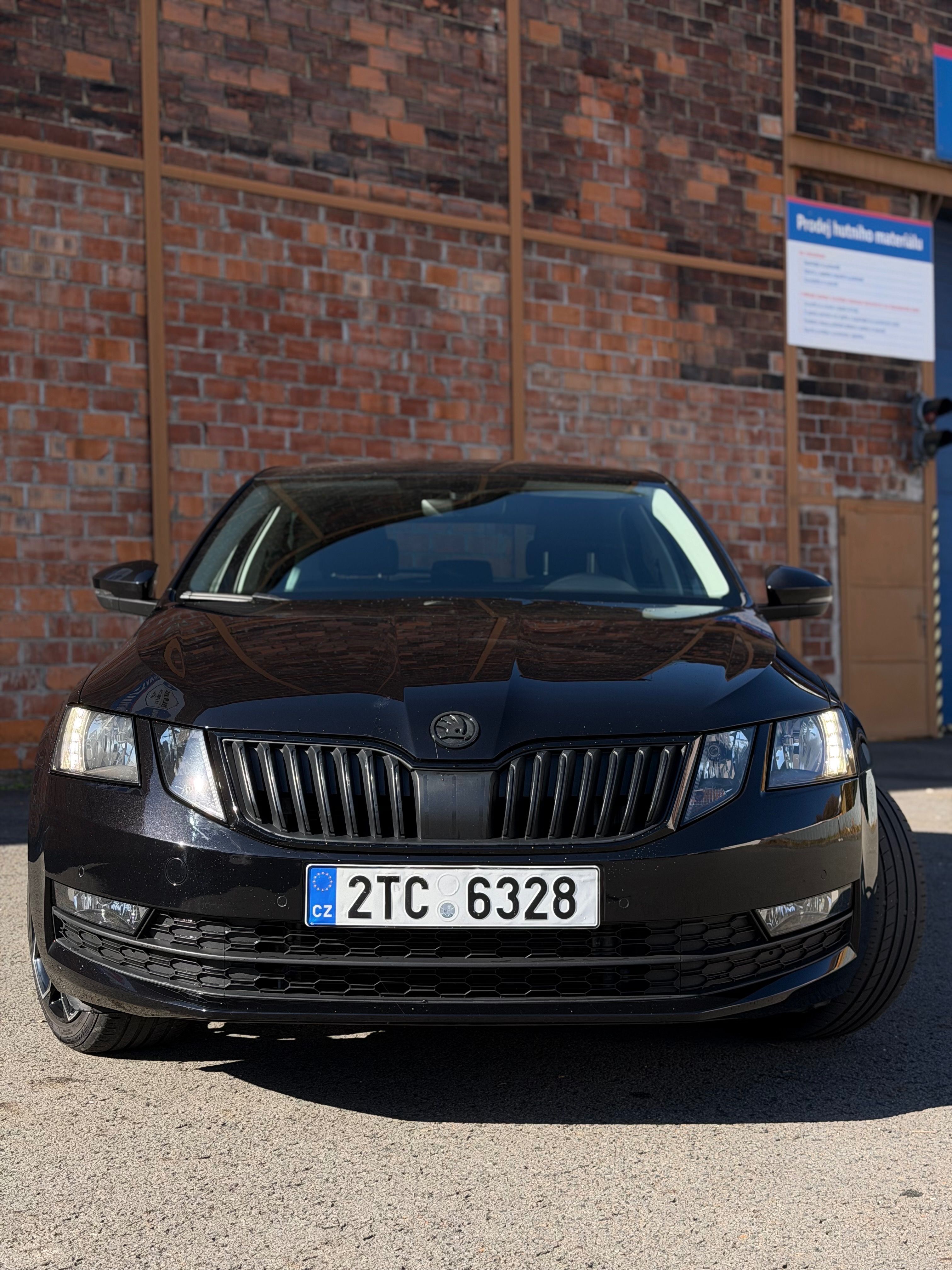 Škoda Octavia, Škoda Octavia 2.0 TDI DSG - fotka 3