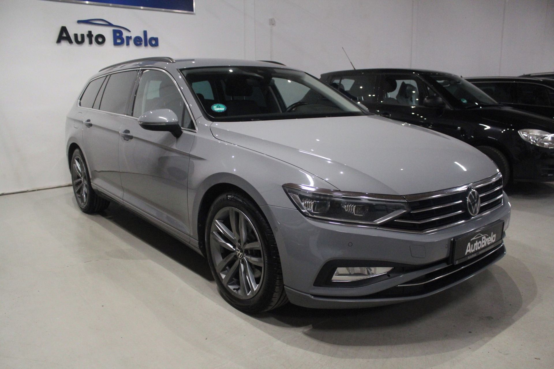 Volkswagen Passat, R-Line 110kW,Webasto,360,Tažné