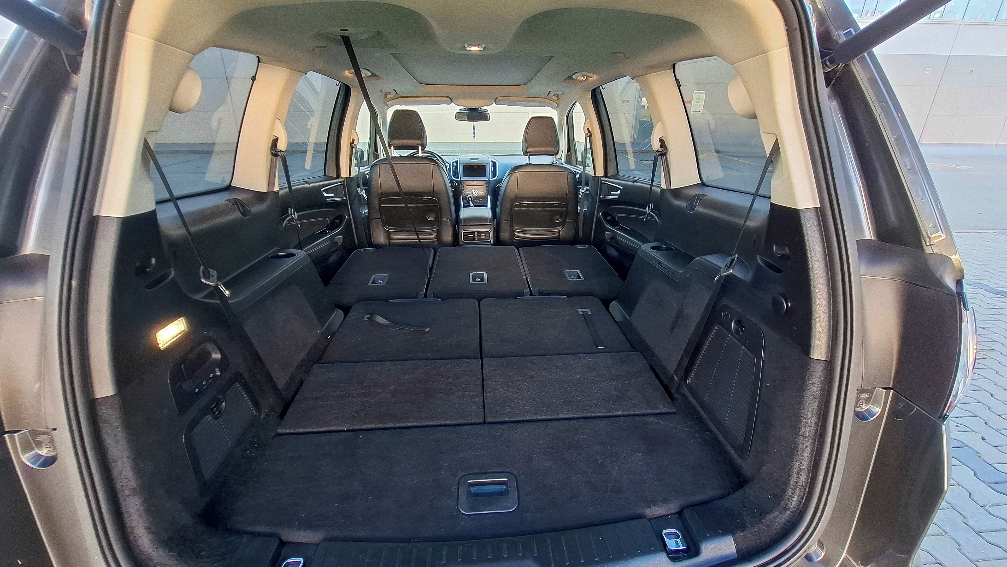 Ford Galaxy, Titanium s úžasnou výbavou - fotka 6