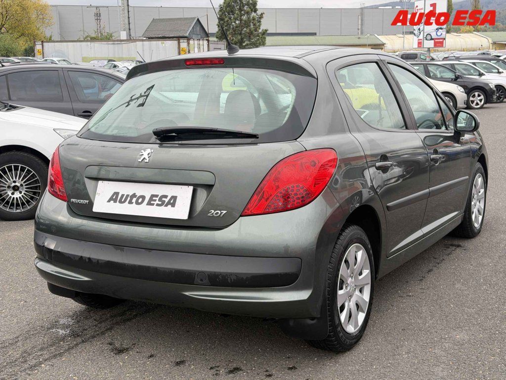 Peugeot 207, 1.4i,2.maj,ČR,AC,STK7/28 - fotka 4