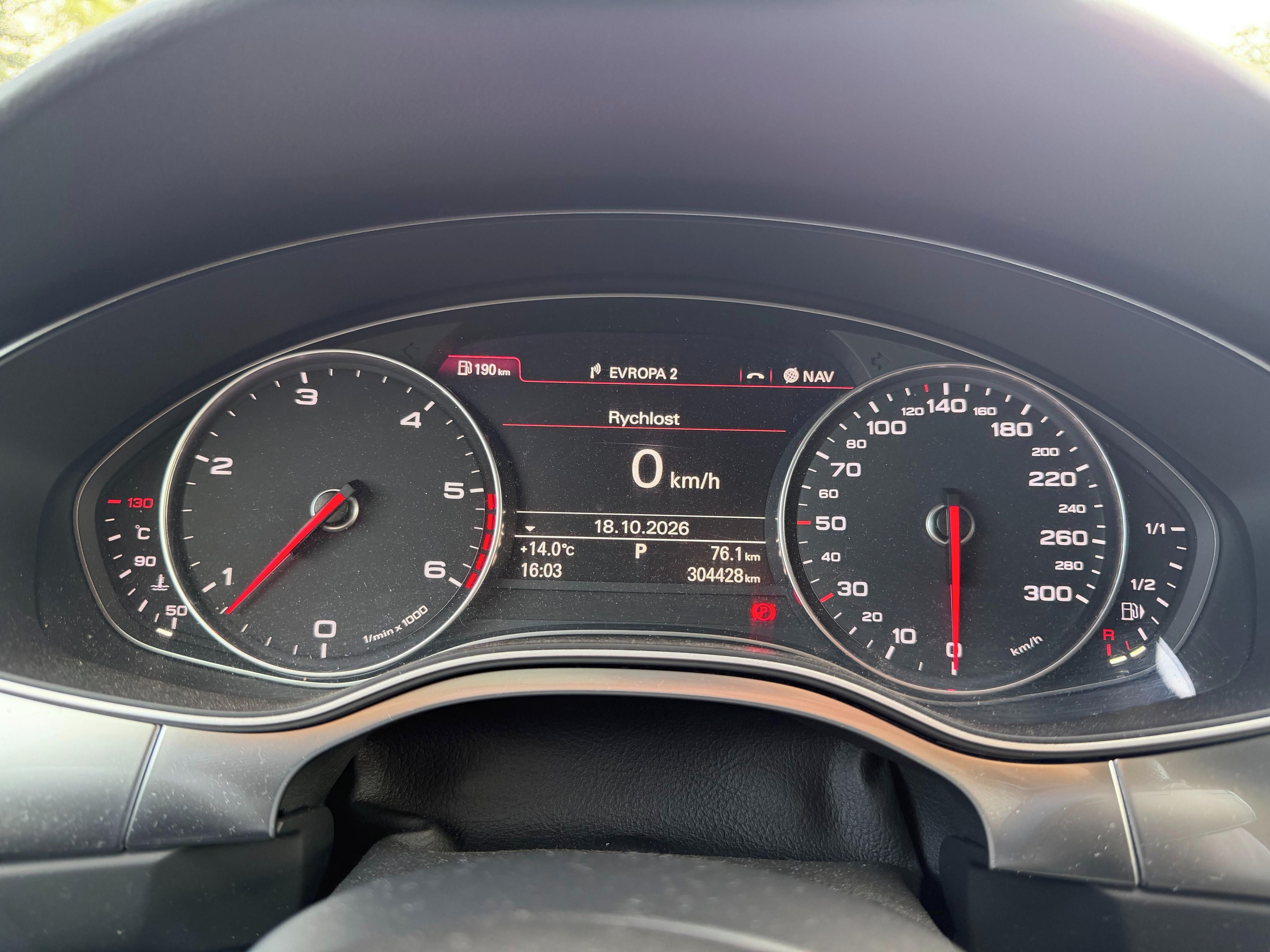 Audi A6 Avant, S-line 3.0 TDI, 180kw WEBASTO - fotka 6