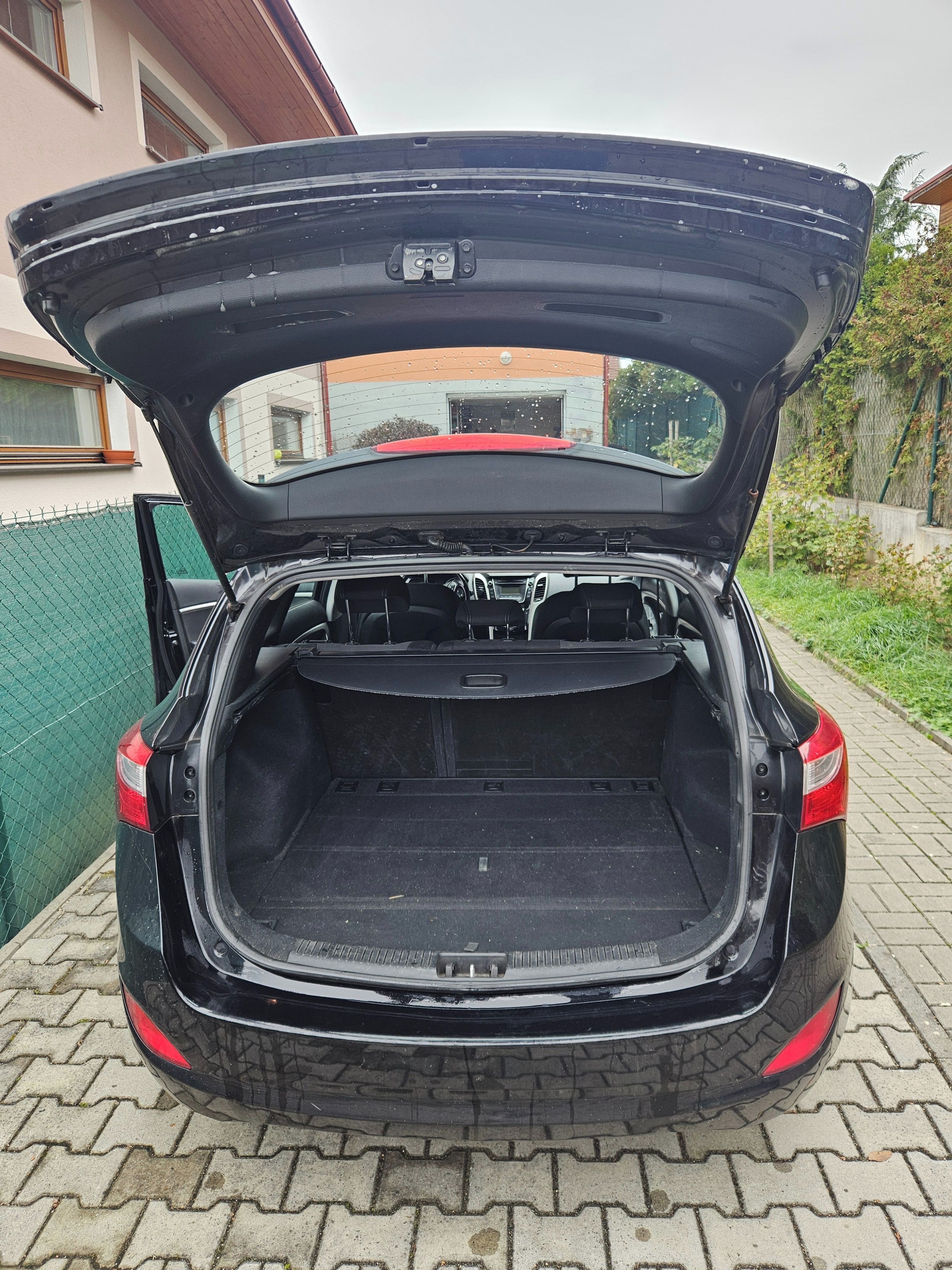 Hyundai i30, Hyunda i30 Kombi 1.6 MPI - fotka 5