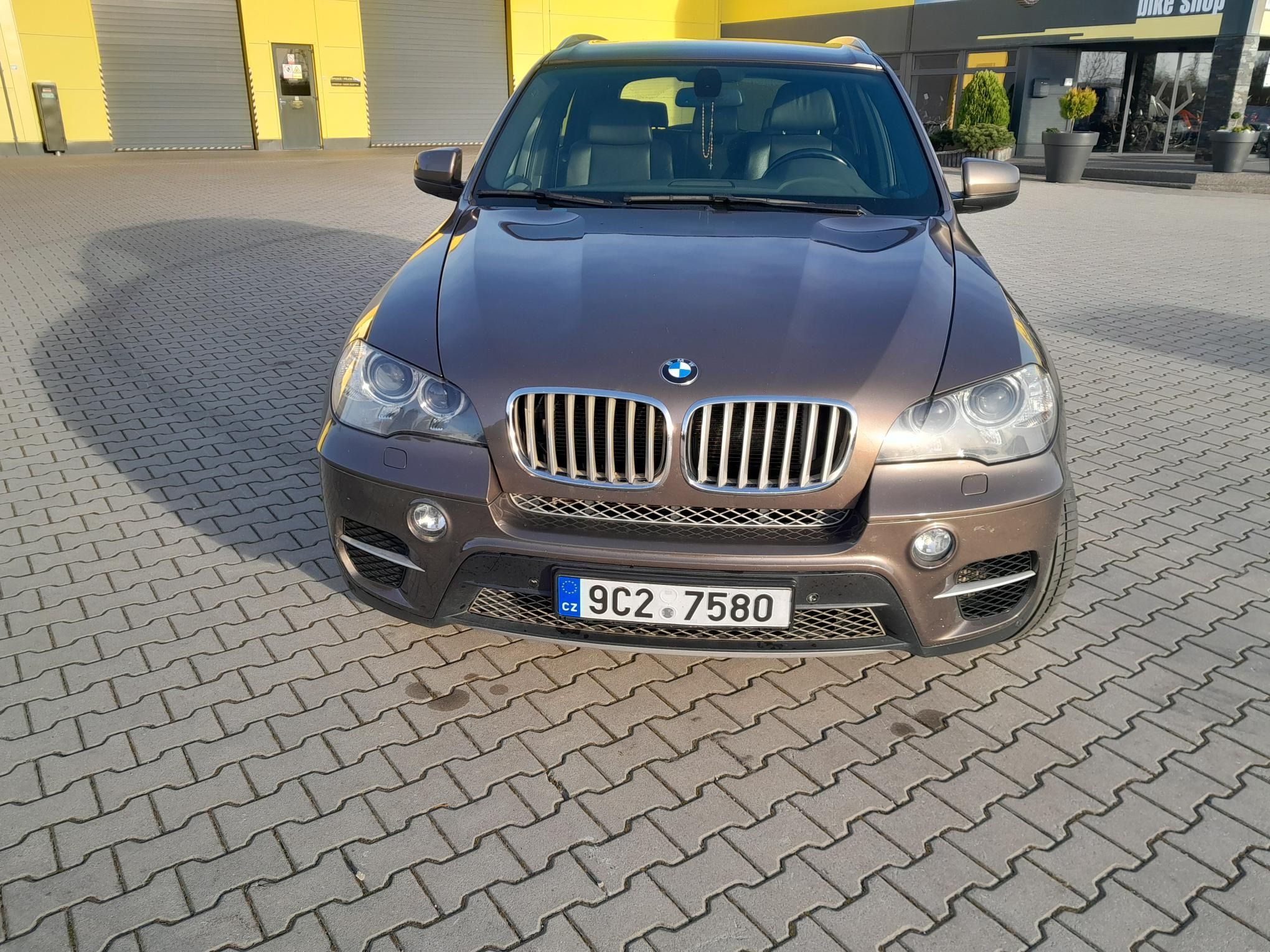 BMW X5, r.v. 2012, objem 2.933 225kw