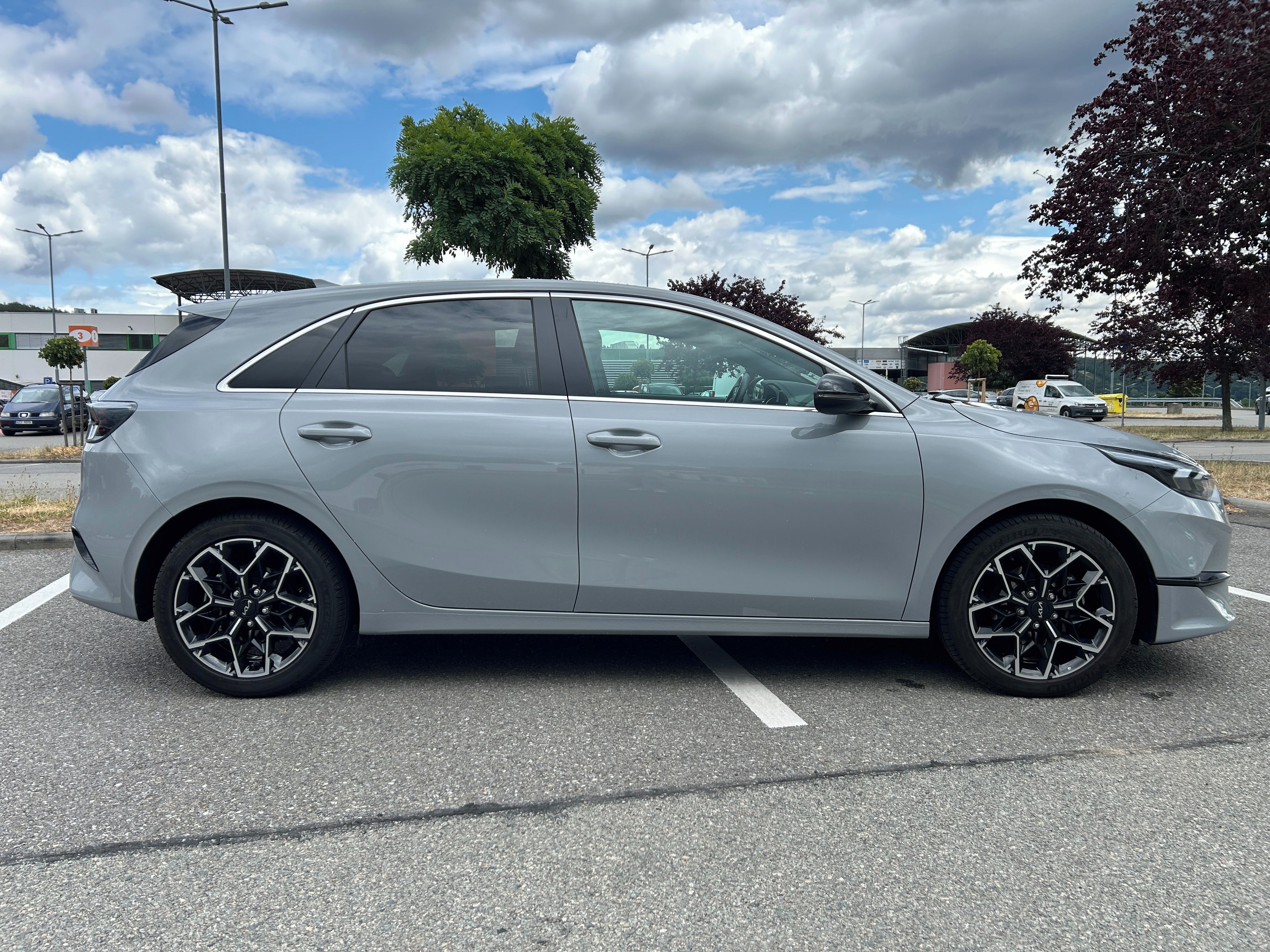 Kia Cee´d, Kia Cee´d 1.5/118kW-záruka2031 - fotka 3