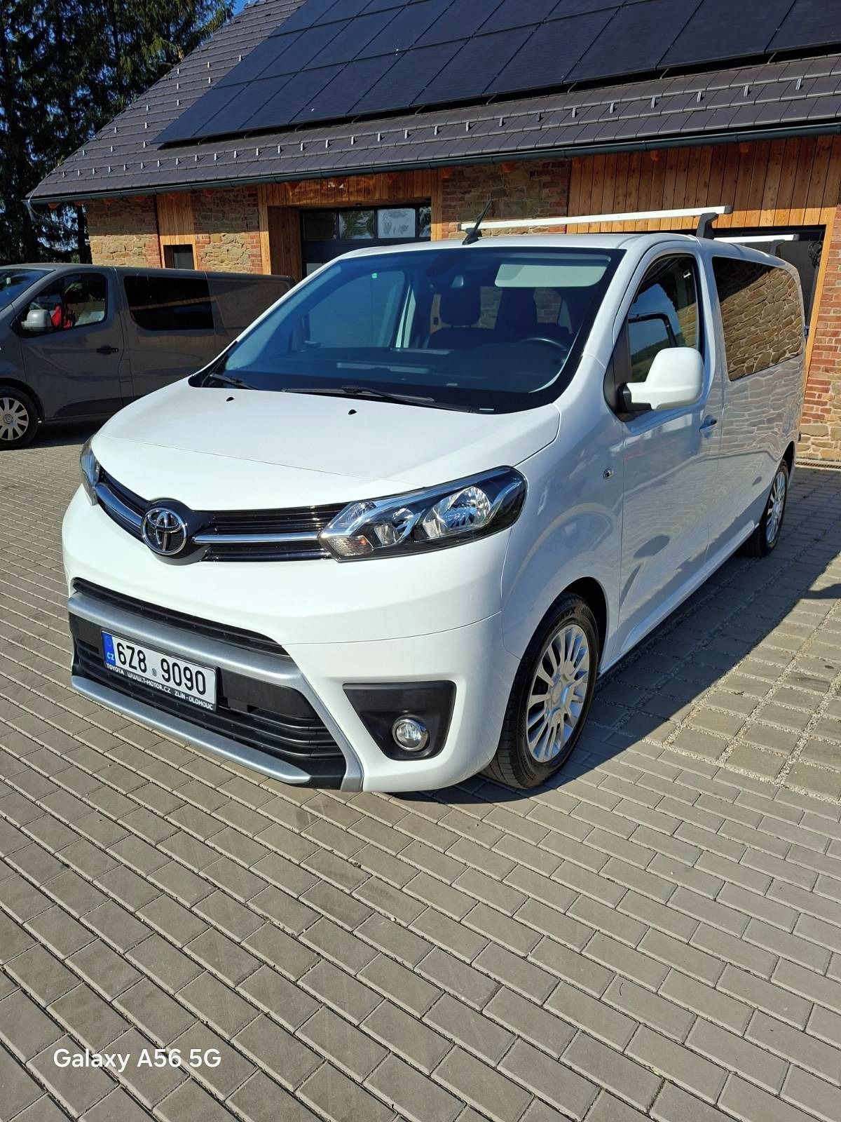 Toyota Proace, Toyota Proace Verso 2.0D aut. - fotka 3