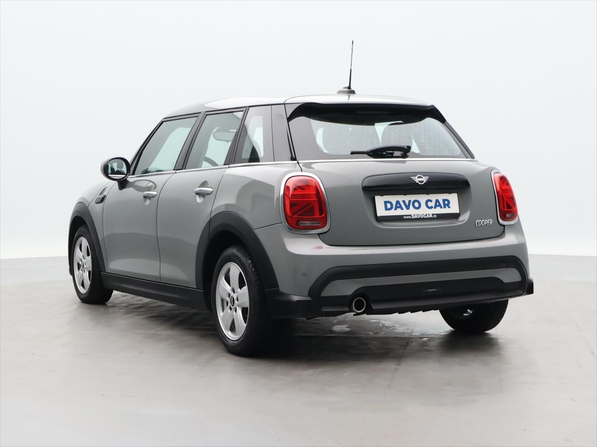 Mini Cooper, 1,5 100kW CZ DPH LED - fotka 5