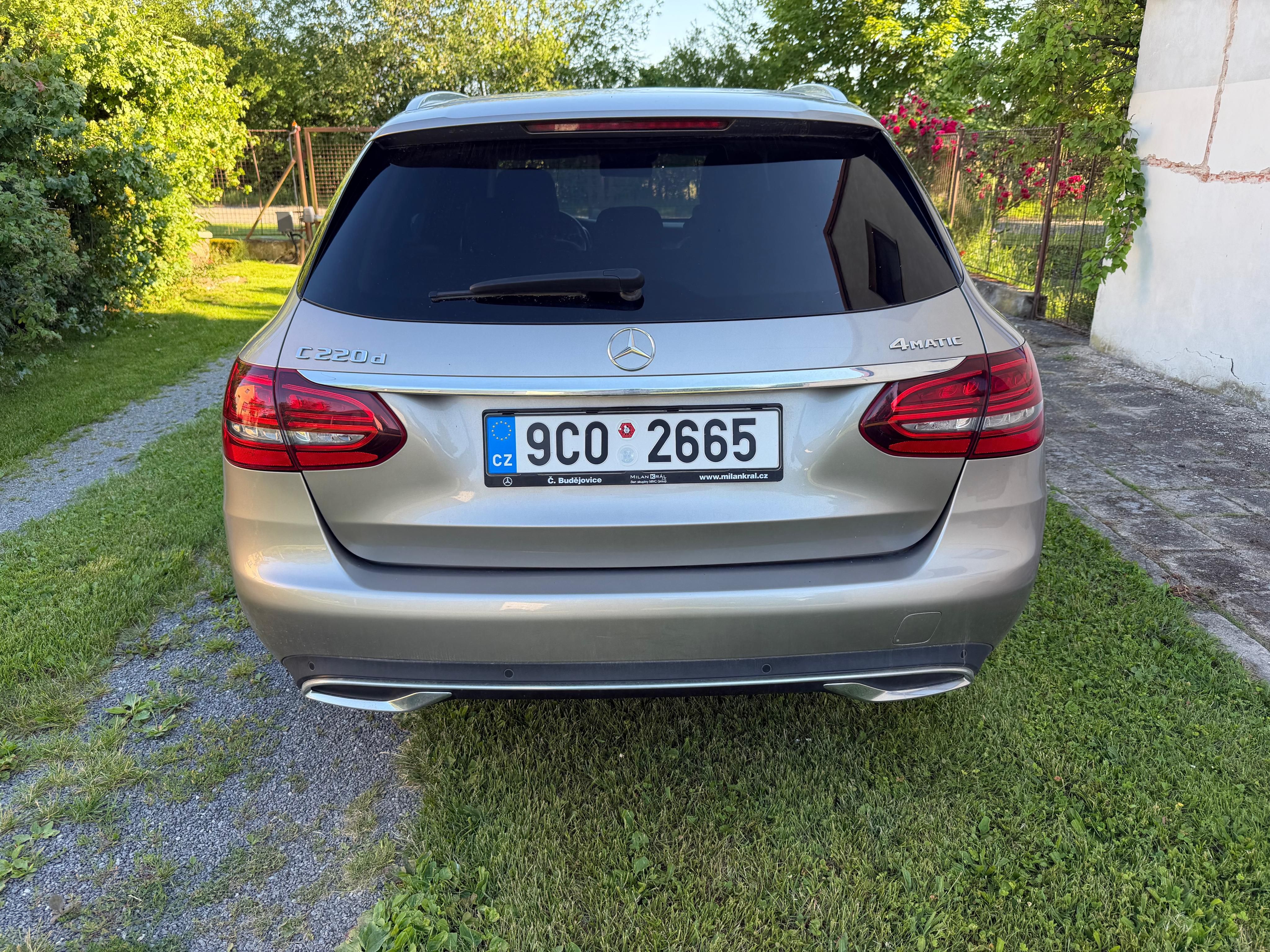 Mercedes-Benz Třídy C, Mercedes Benz C220d 4matic - fotka 3