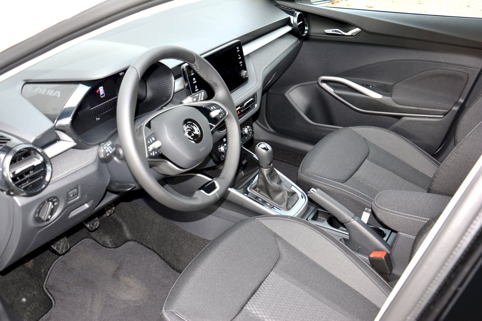 Škoda Fabia, Top Selection 1,0 TSI 70 kW 5M - fotka 5