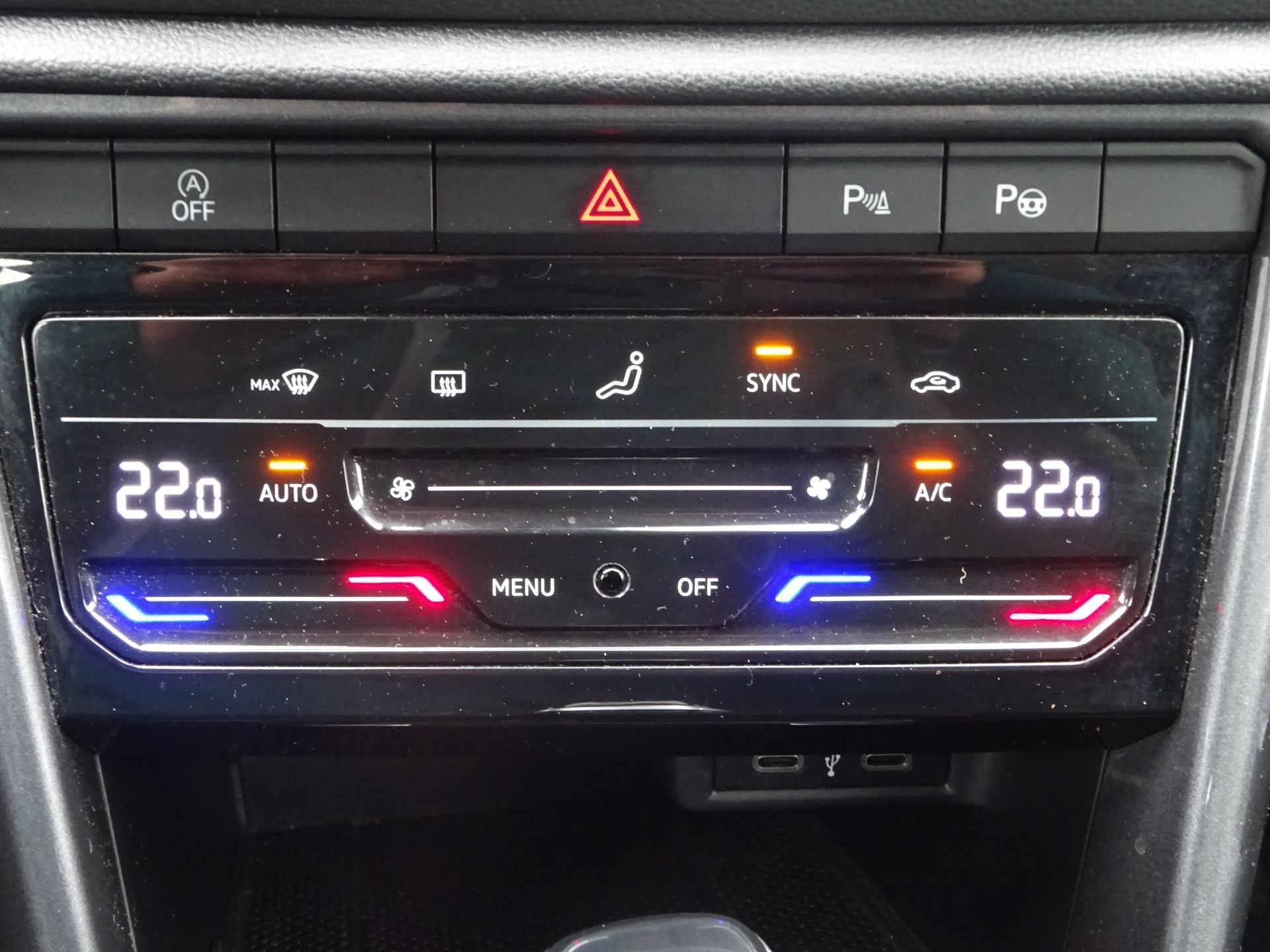 Volkswagen T-Roc, 1,5 TSi/ 110kW DSG Style - fotka 6