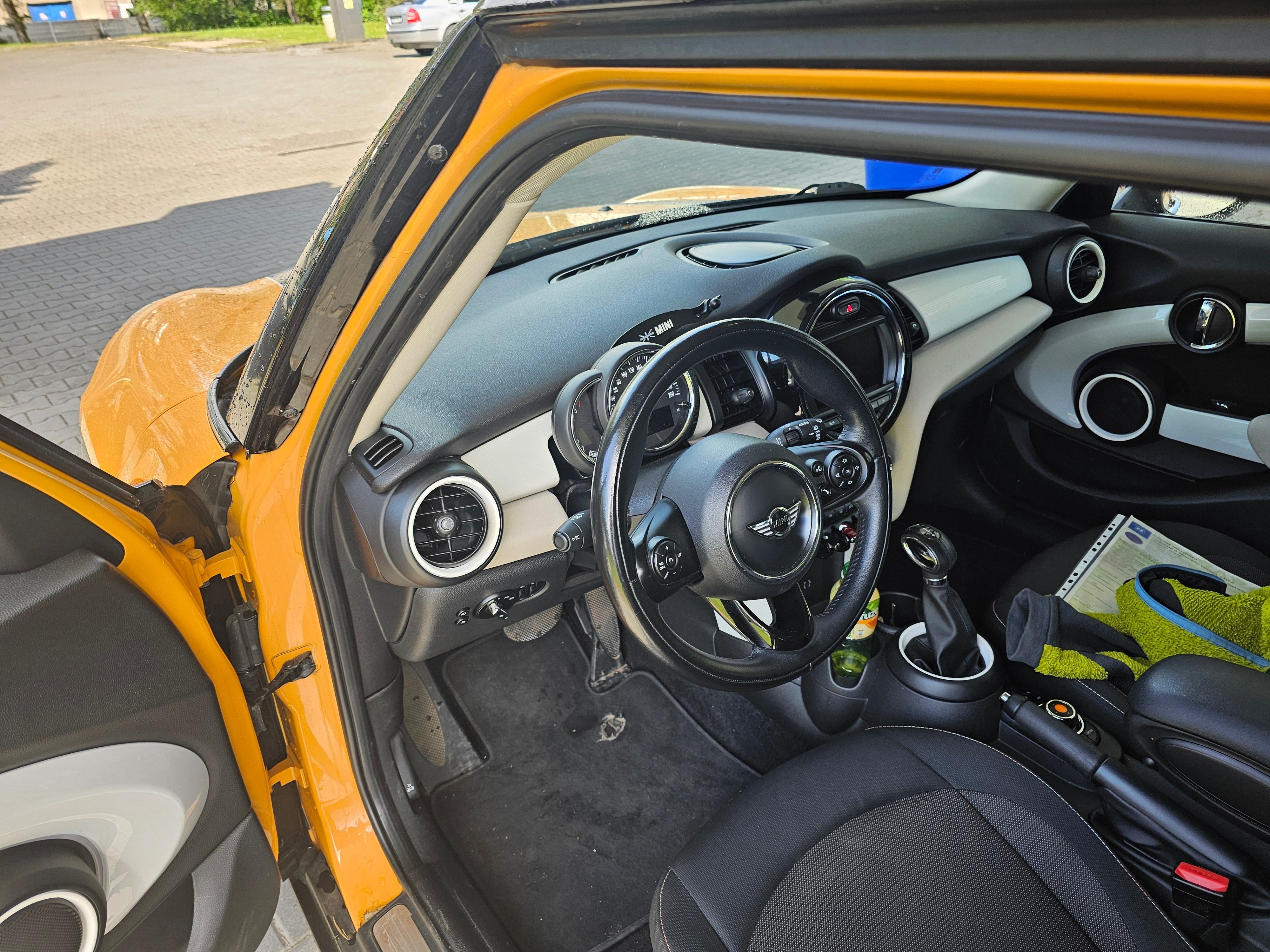 Mini Cooper - fotka 3
