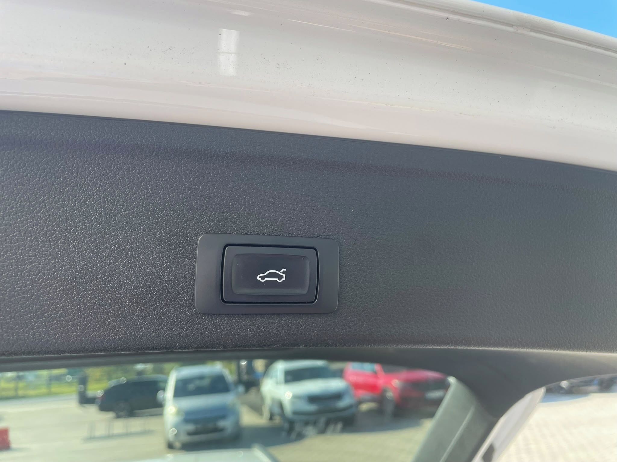 Audi A4 Avant, 2.0Tdi 140kw, el.kufr, automat - fotka 6