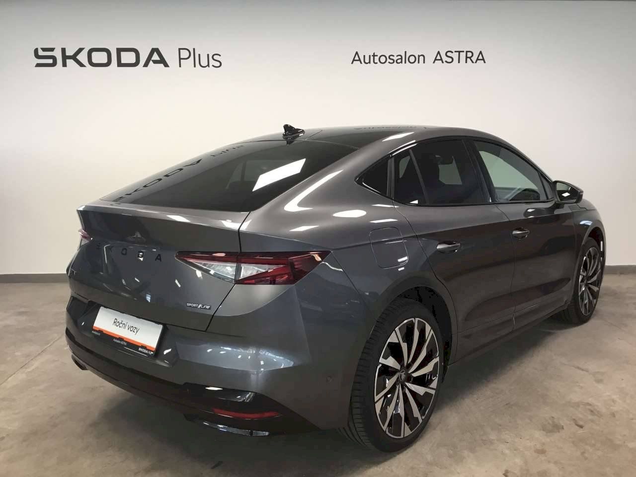 Škoda Enyaq Coupé, Sportline 4x4 85x 210 kW - fotka 2