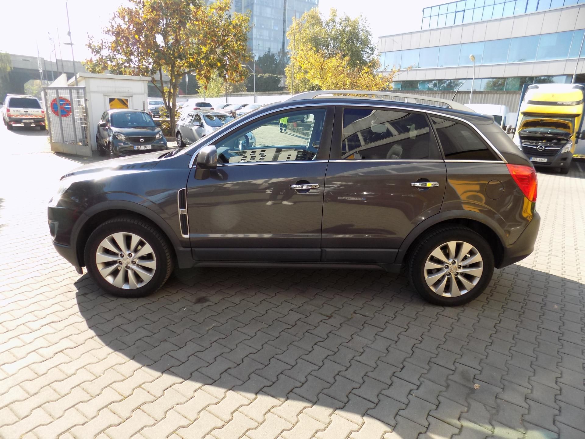 Opel Antara, 2.2 CDI - fotka 4