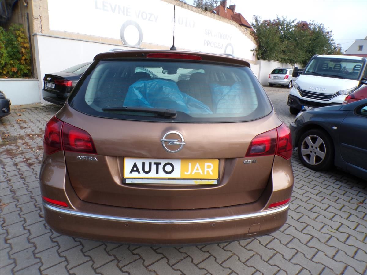 Opel Astra, 1,6 CDTI - fotka 6