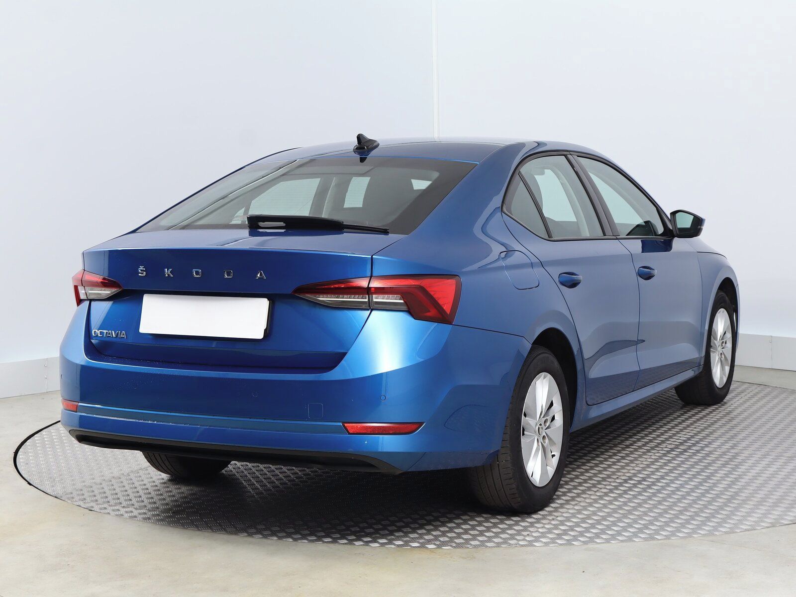 Škoda Octavia, 2.0 TDI, Ambition Plus, ČR - fotka 5