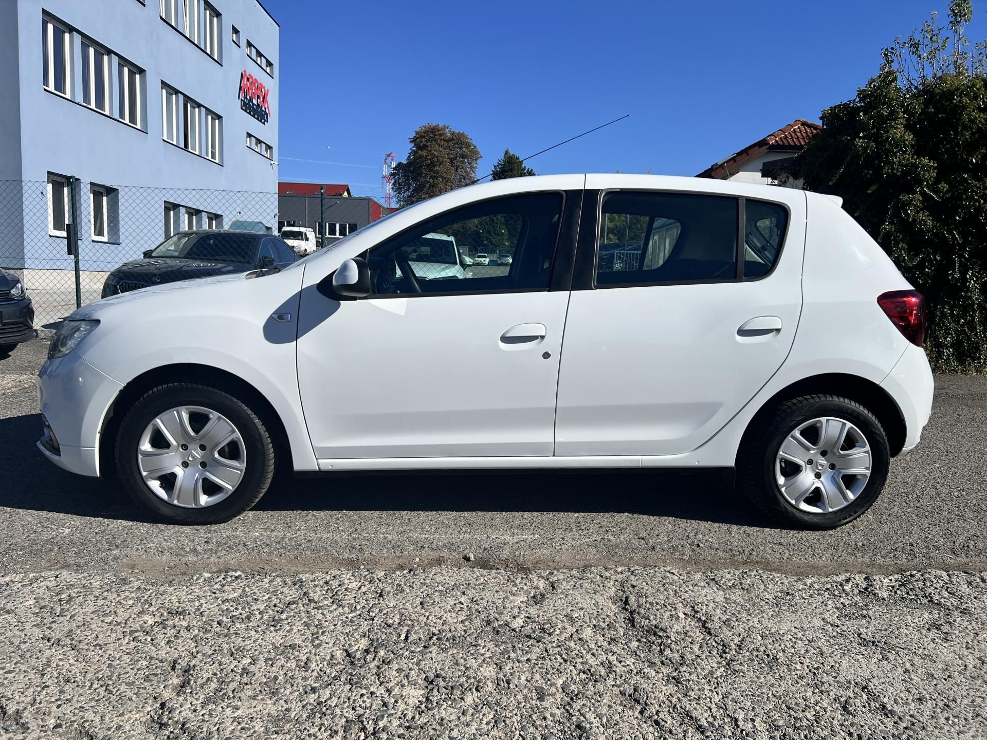 Dacia Sandero, 1.0SCe KAMERA PŮVOD ČR 1.MAJ. - fotka 4