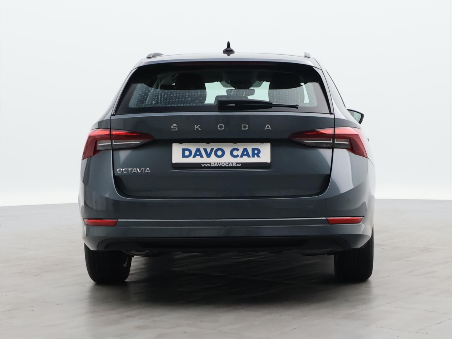 Škoda Octavia, 2,0 TDI 110kW Ambition DSG CZ - fotka 6
