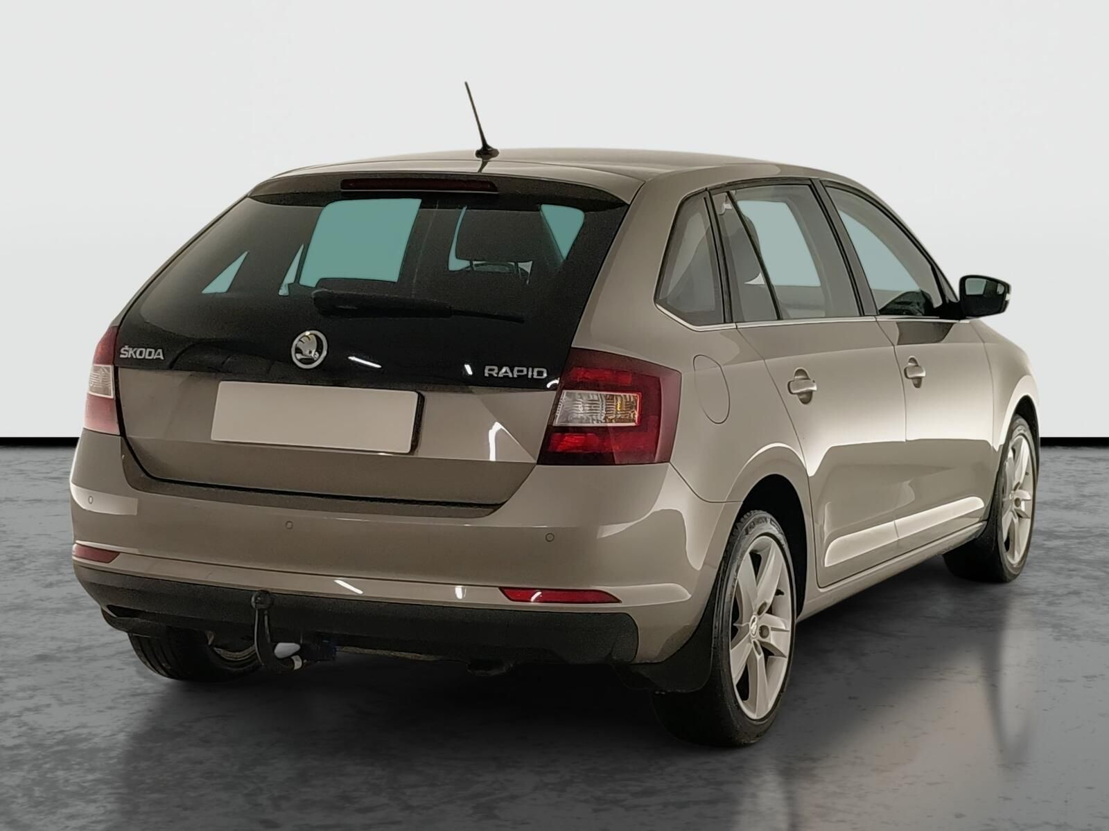 Škoda Rapid, 1.2 TSI, Spaceback, ČR,1.maj - fotka 5