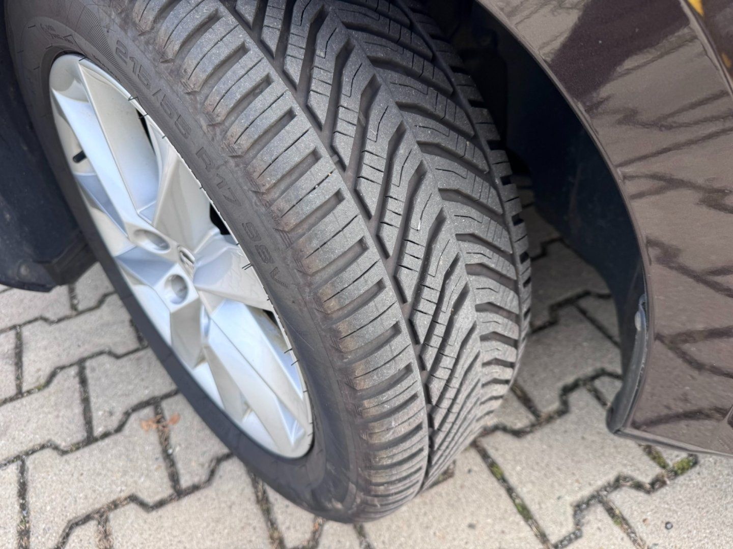 Škoda Superb, 1,5 TSI 110 KW 2. MAJ KM - fotka 2