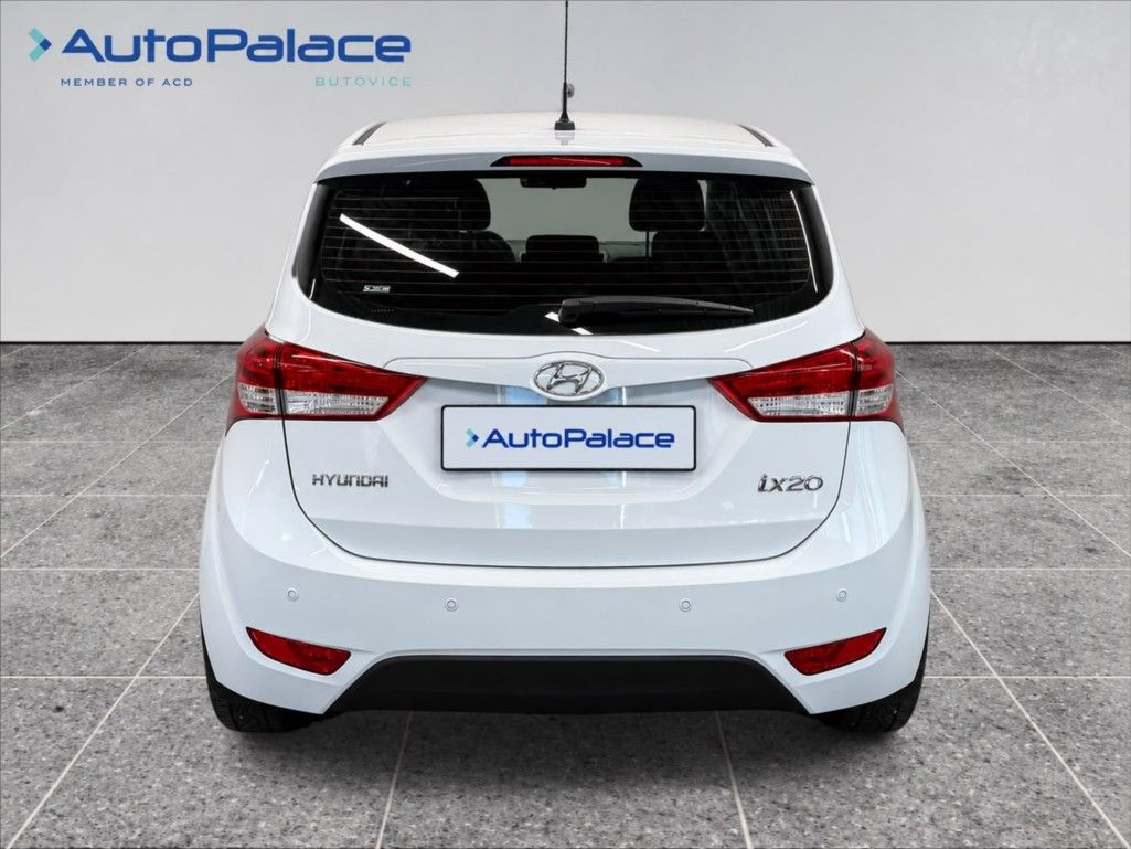Hyundai ix20, 1,6 CVVTi COMFORT / AC - fotka 5