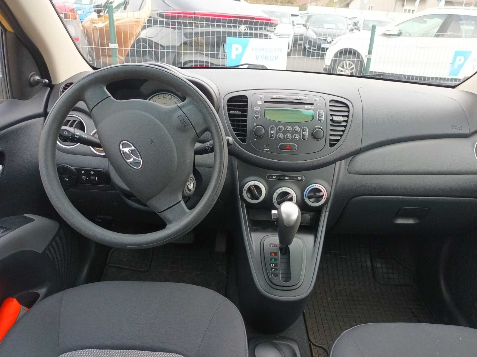Hyundai i10, 1.2, Automat, Serv.kniha - fotka 3