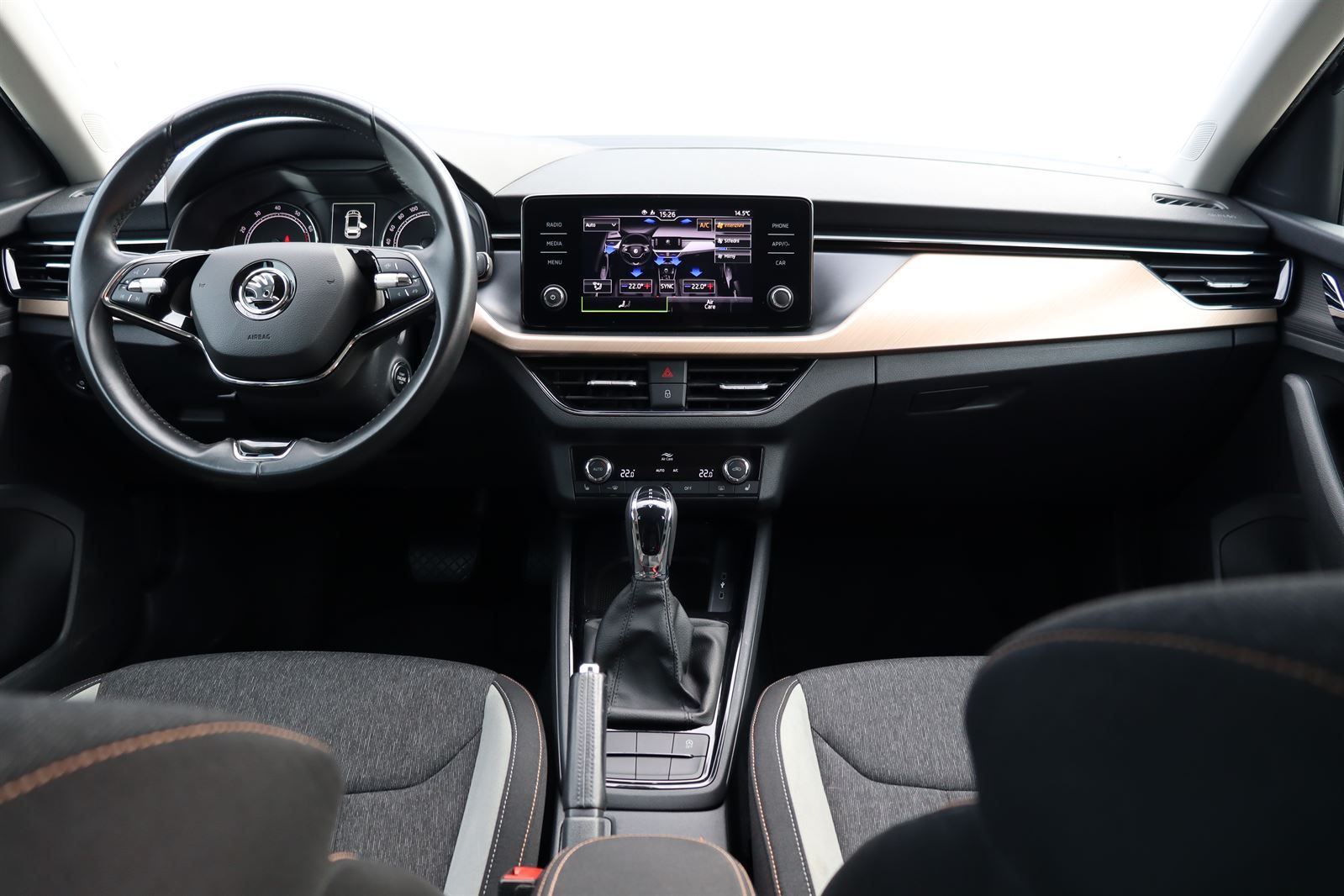 Škoda Scala, 1.5 TSI DSG Style - fotka 3