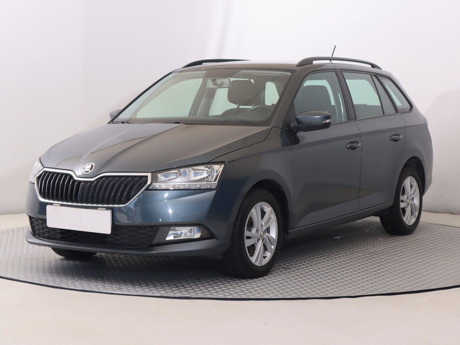 Škoda Fabia, 1.0 TSI, Ambition, Automat - fotka 2