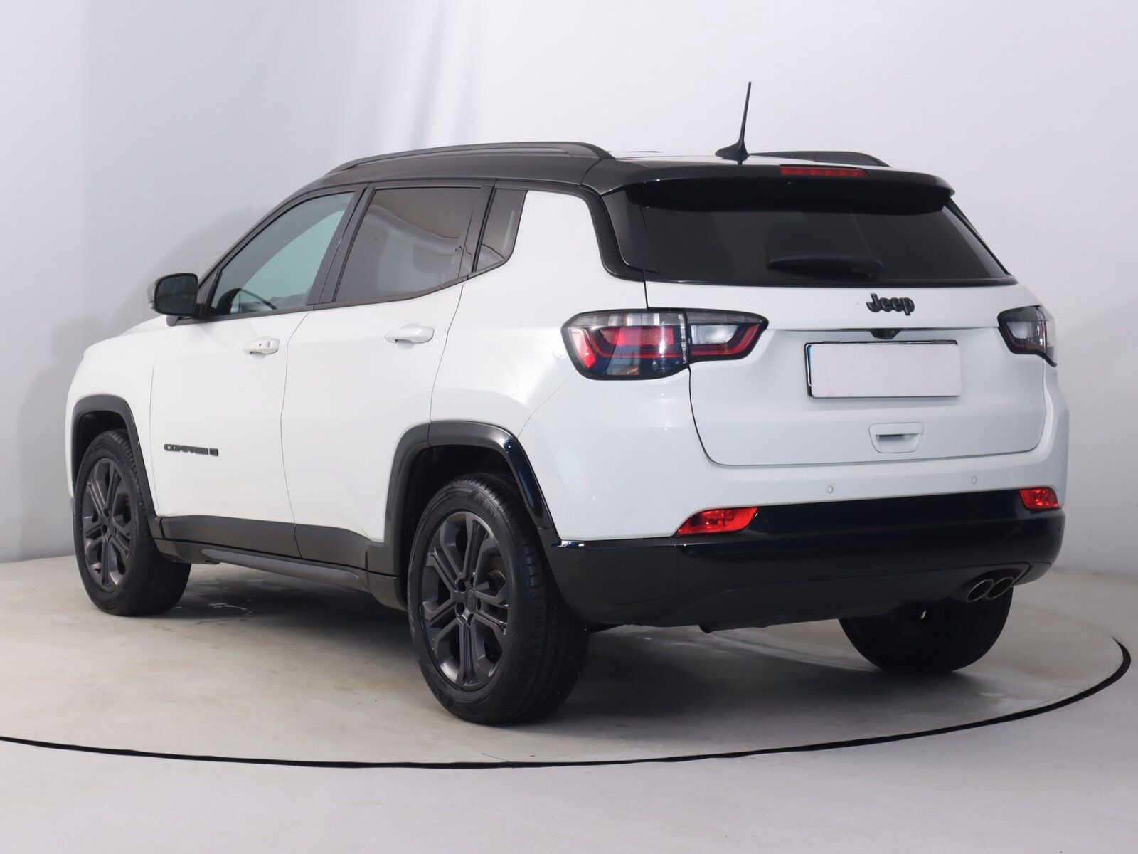 Jeep Compass, 1.3 T-GDI, Automat, Serv.kniha - fotka 4