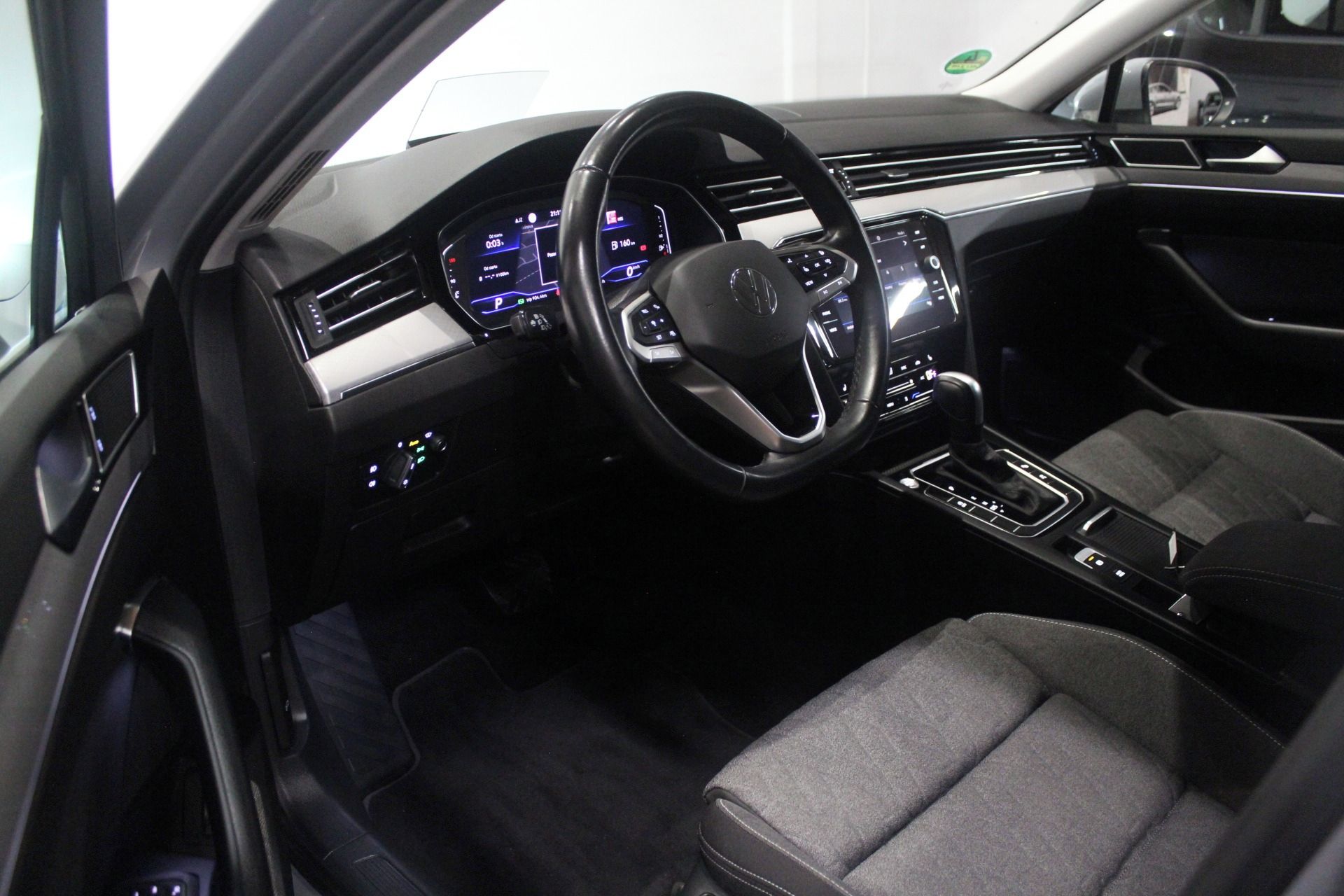 Volkswagen Passat, R-Line 110kW,Webasto,360,Tažné - fotka 6