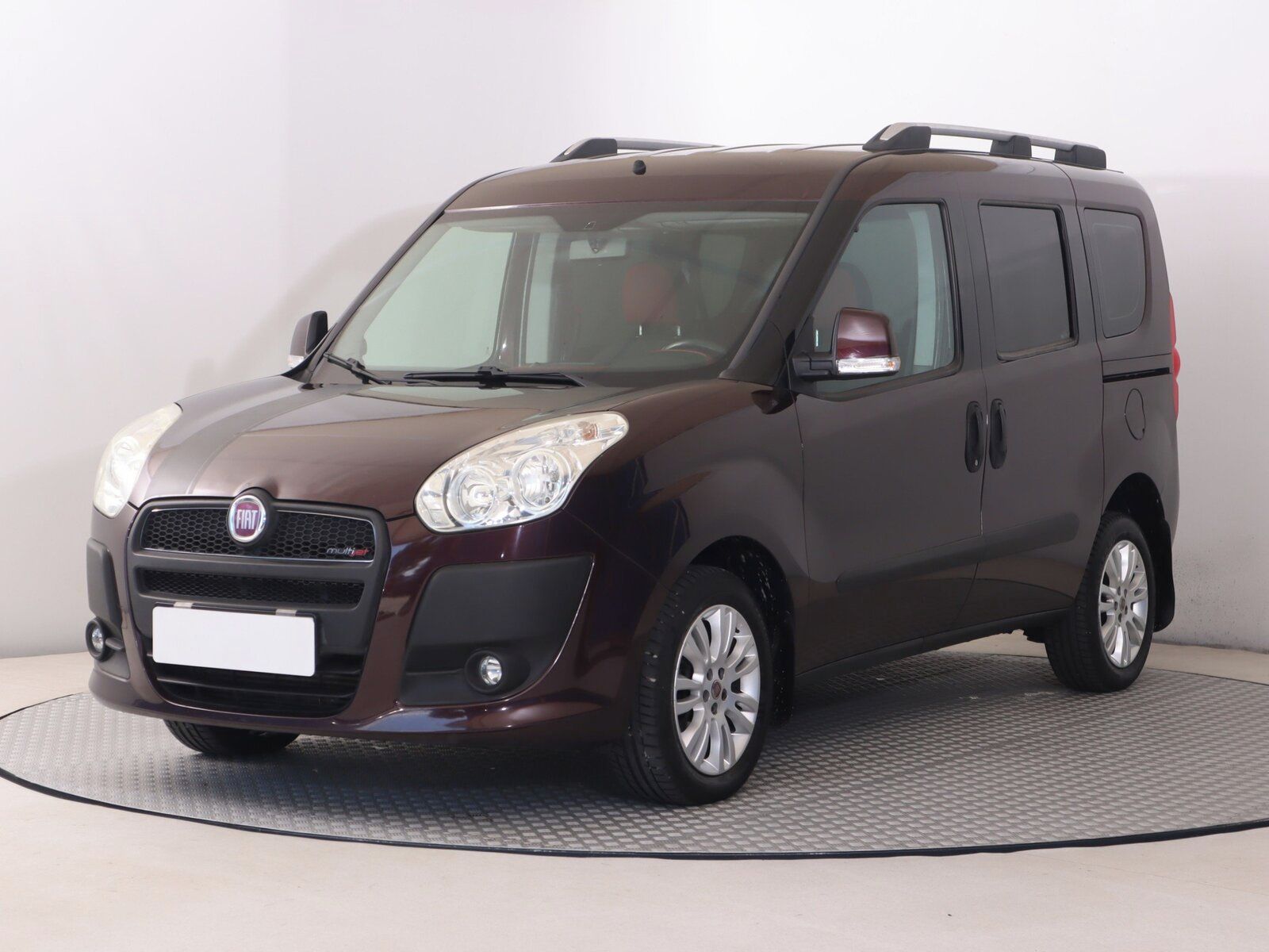 Fiat Dobló, 1.3 MultiJet, 5Míst, ČR - fotka 2