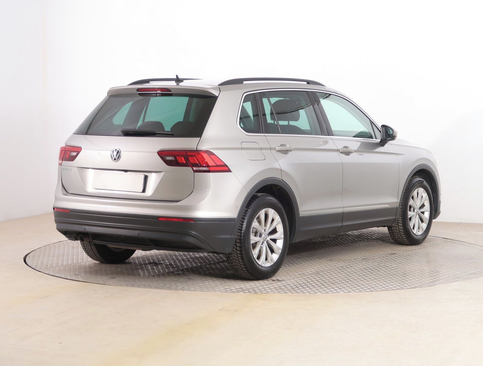 Volkswagen Tiguan, 2.0 TDI, Comfortline - fotka 5