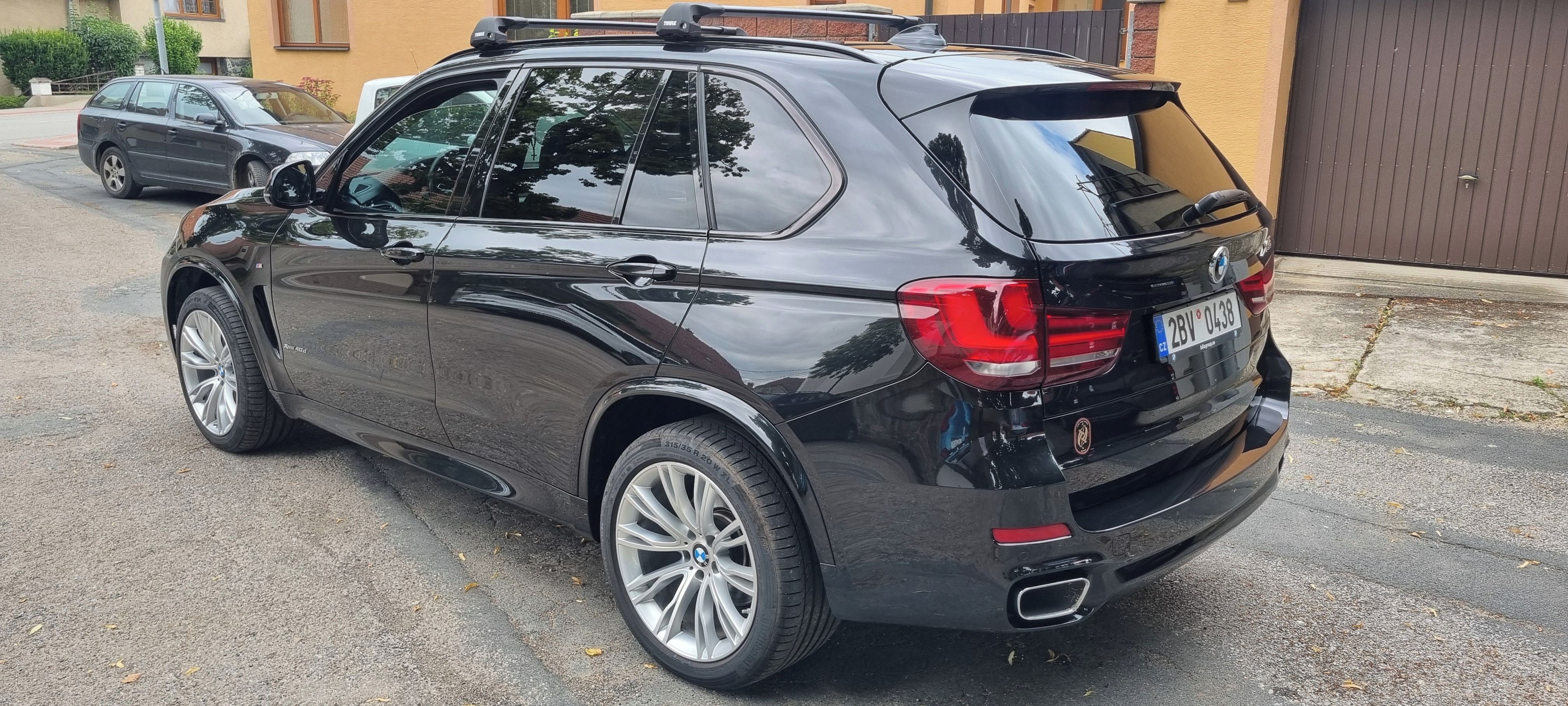 BMW X5, xDrive 40d, VYBAVENÁ, M-paket - fotka 2