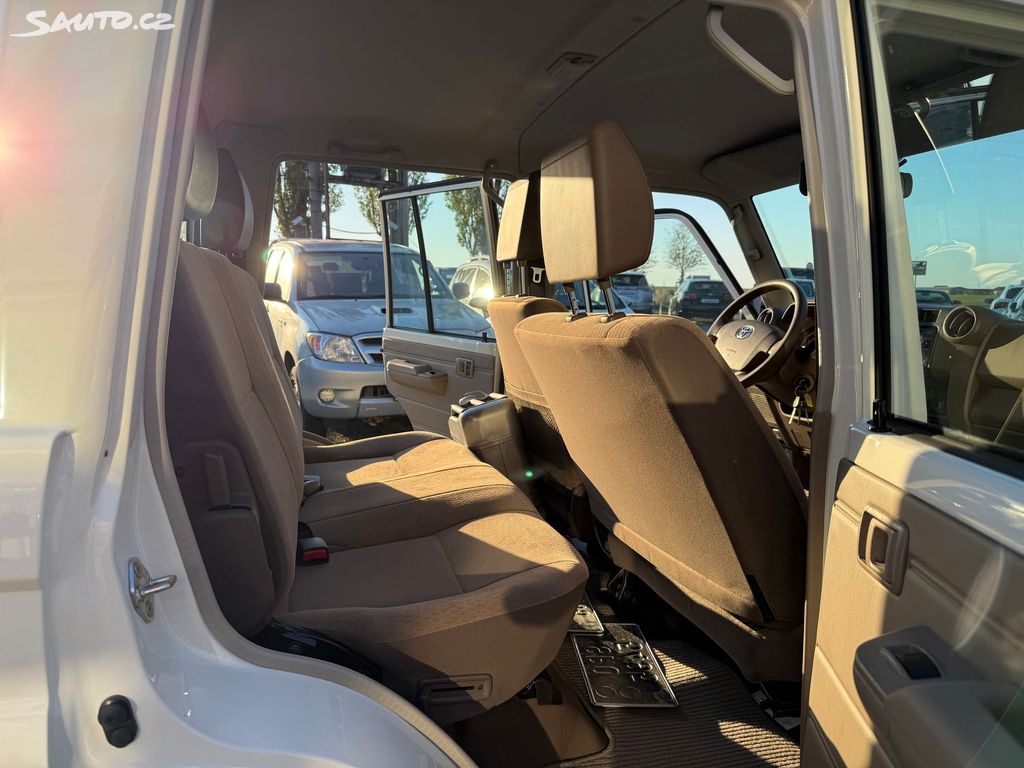 Toyota Land Cruiser, fotka 6