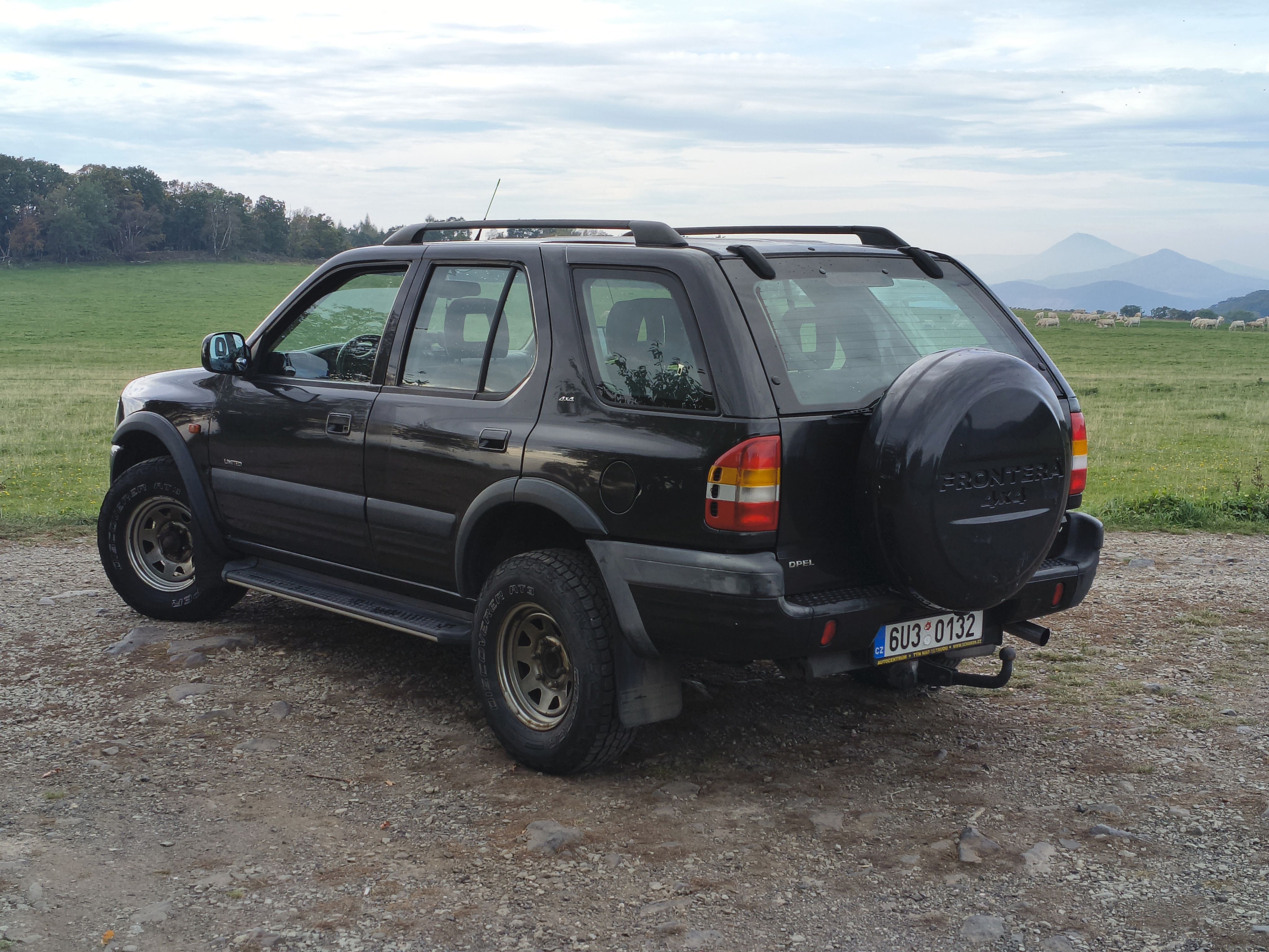 Opel Frontera, 2,2 DTI - fotka 3