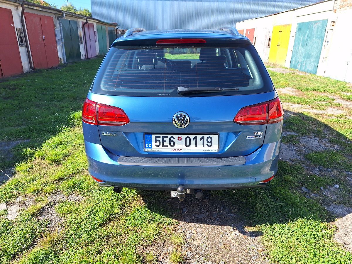 Volkswagen Golf, 1,2 TSI Maraton Edition - fotka 4