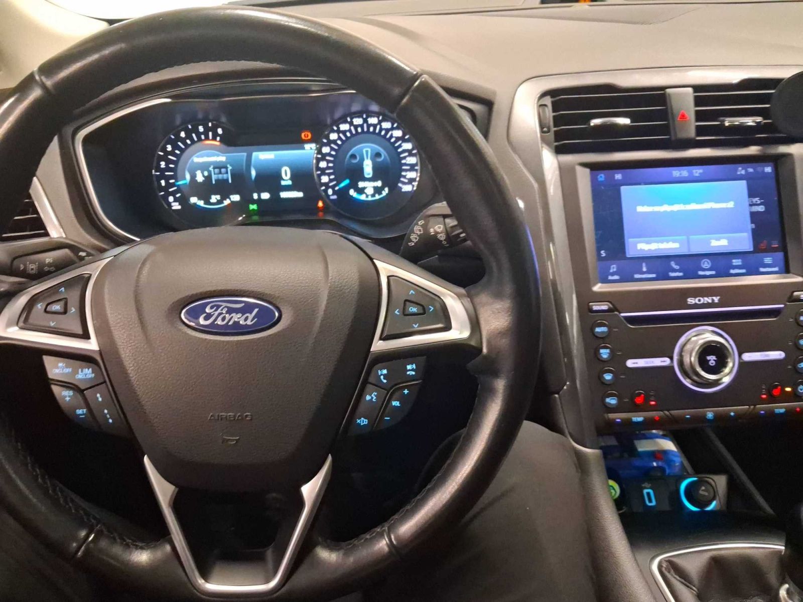 Ford Mondeo, 2.0 EcoBlue, Navi - fotka 3