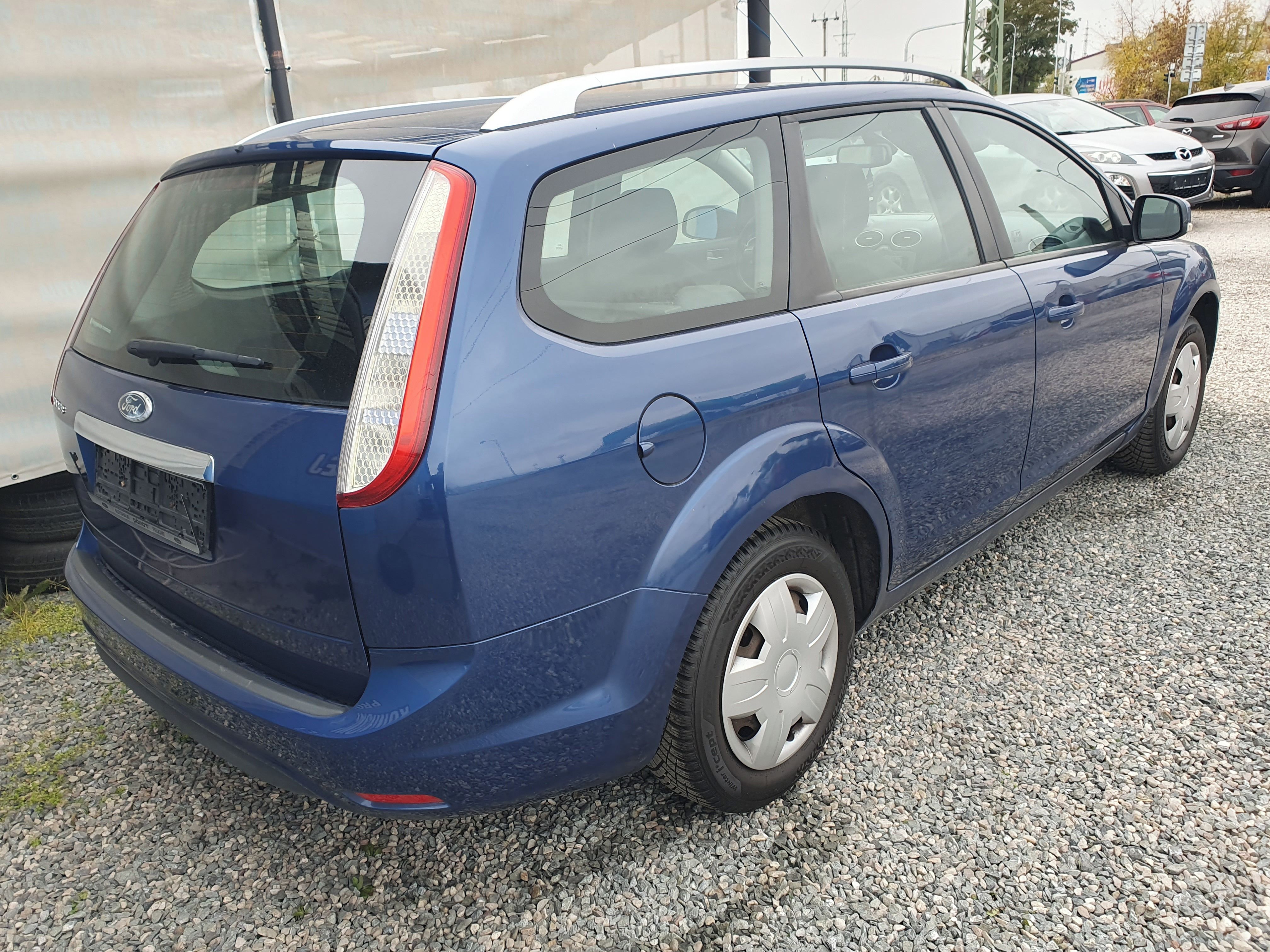Ford Focus, 1.8 í 92 KW TITANIUM - fotka 3