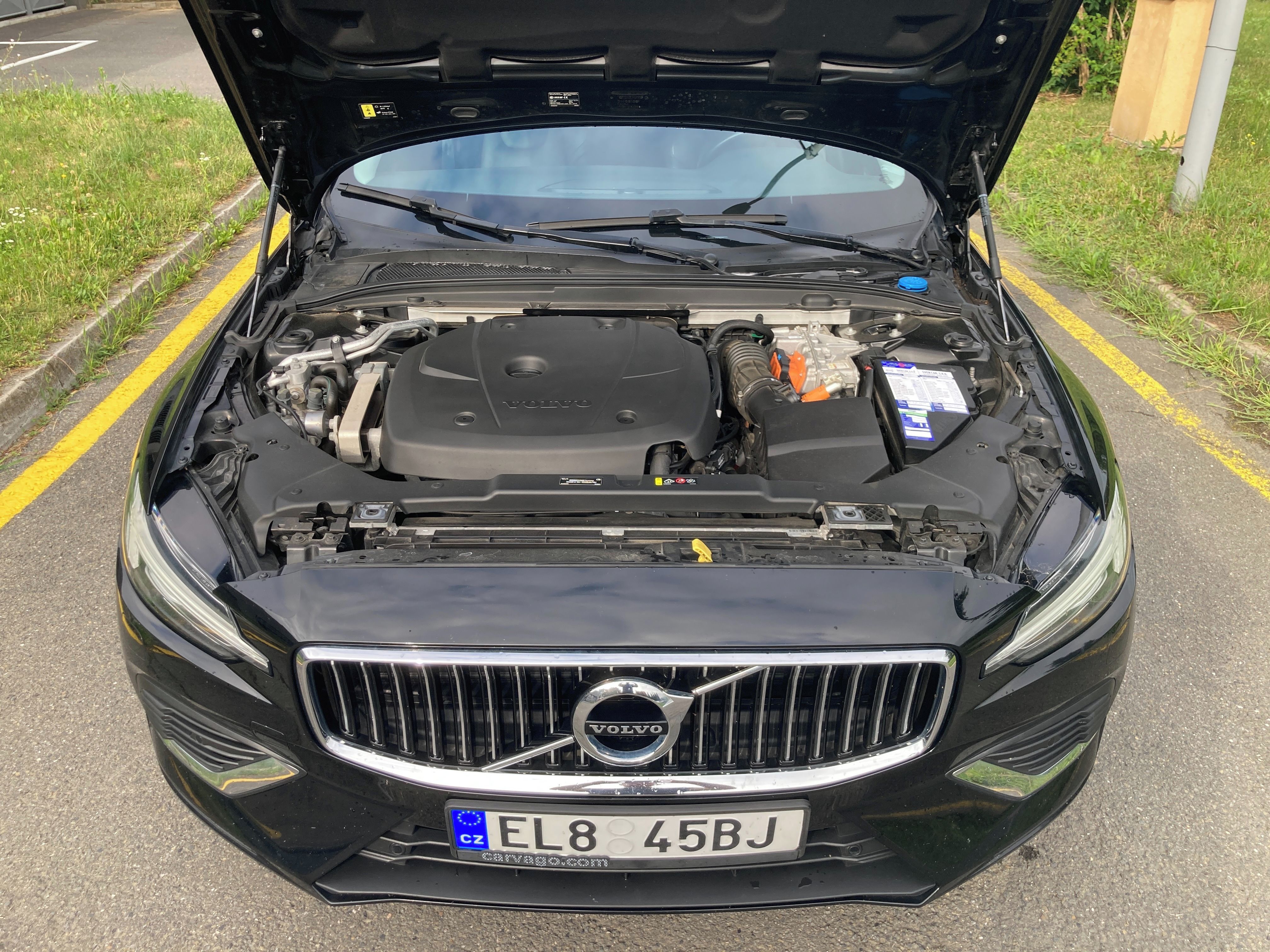 Volvo V60, T8 Twin Engine Inscription - fotka 5
