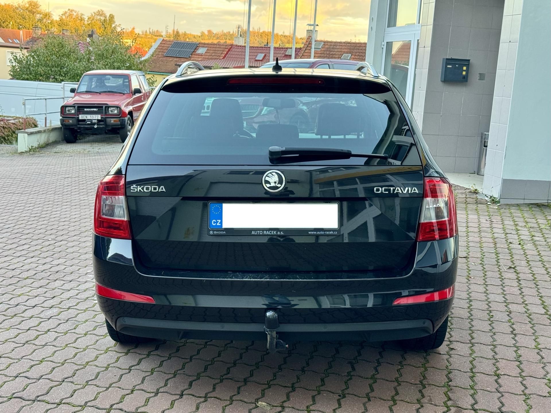 Škoda Octavia, COMBI 1.6 TDI - fotka 6