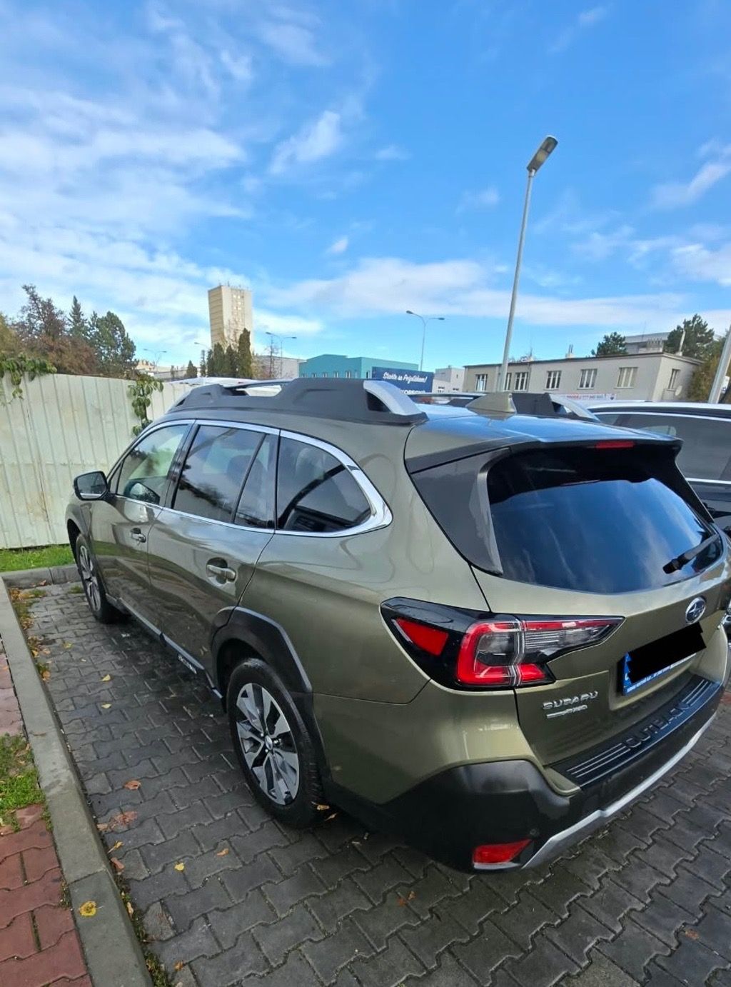 Subaru Outback, 2.5i Touring | 31 tis km - fotka 3