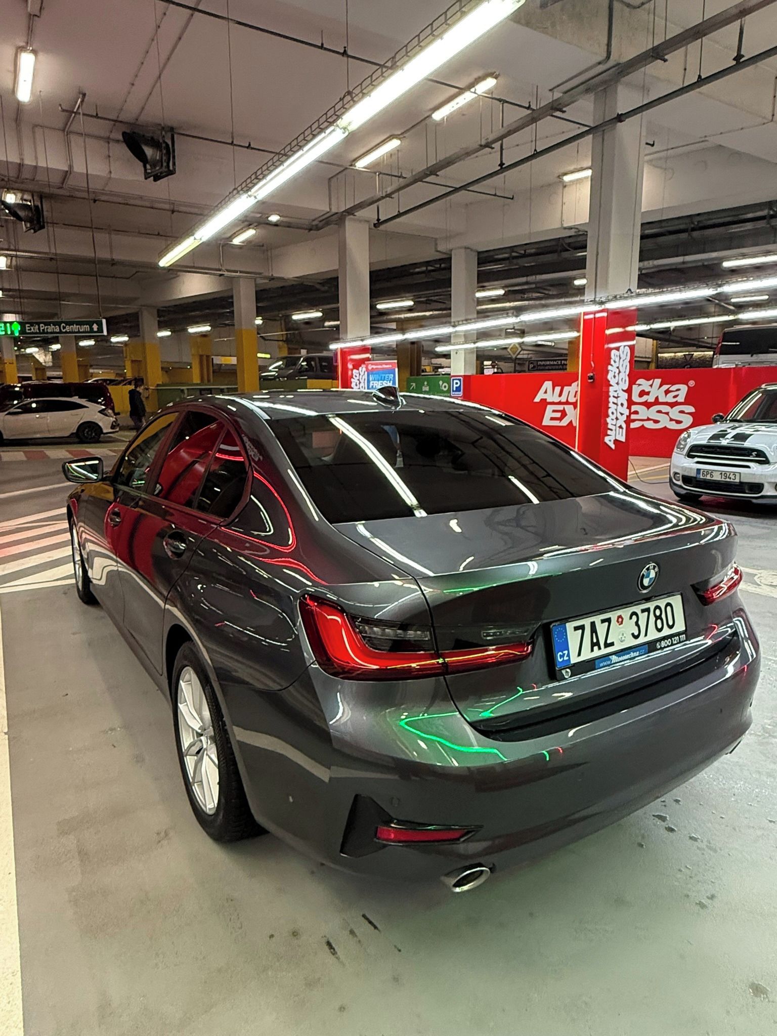 BMW Řada 3, BMW 320i xDrive