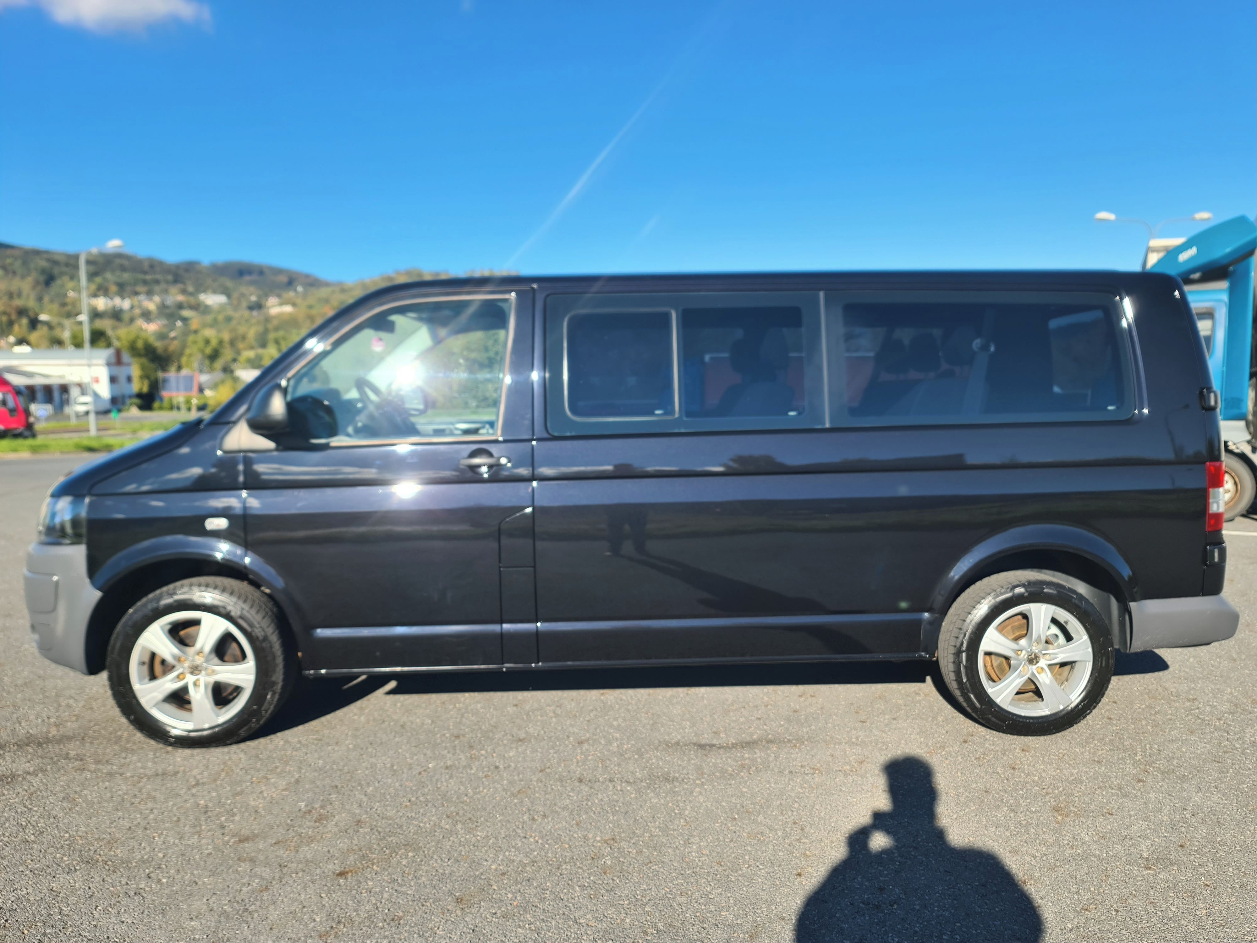 Volkswagen Transporter, T5 2.0 TDi LONG 103-KW KLIMA - fotka 2