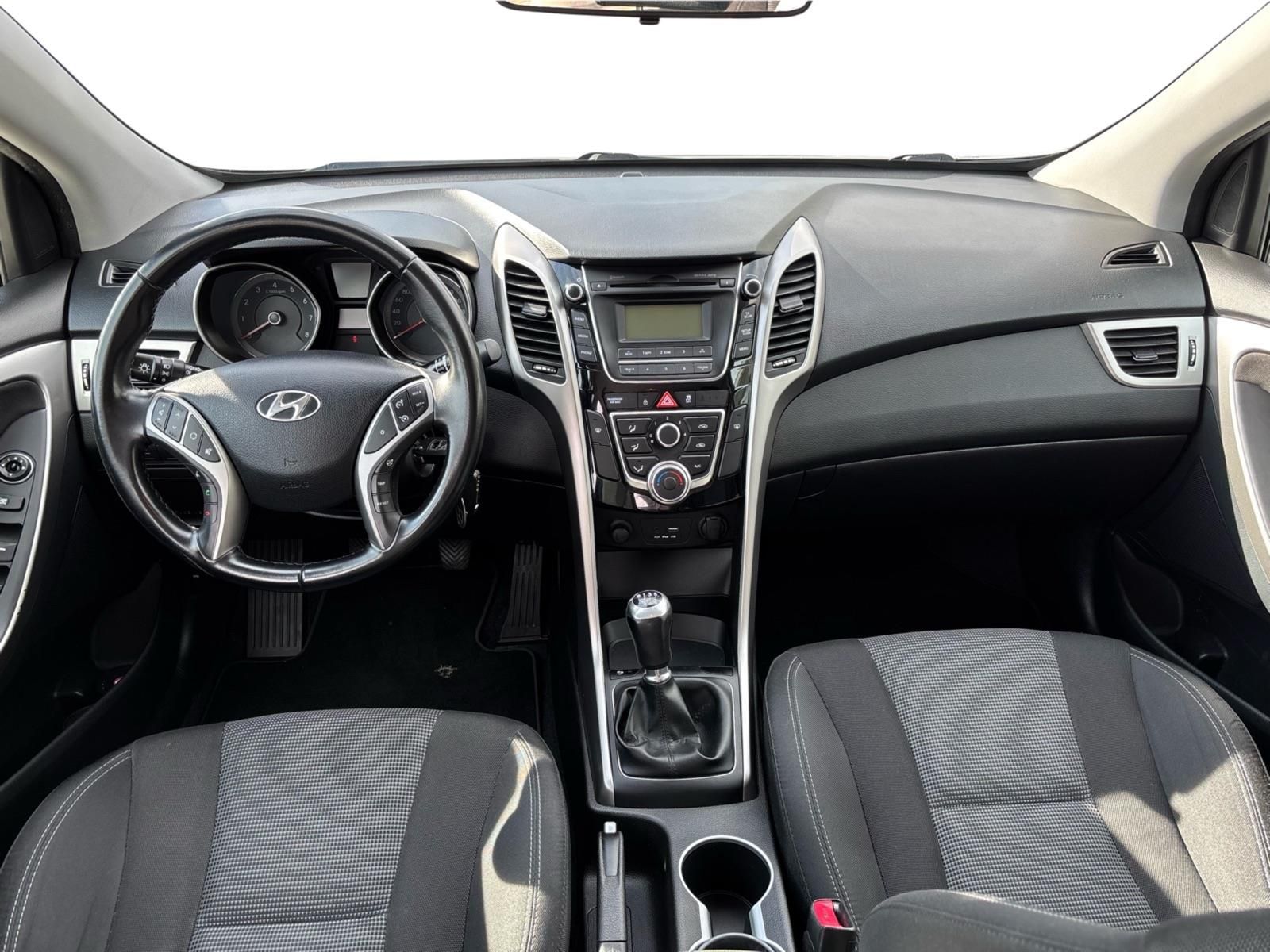 Hyundai i30, 1.6 GDi 99kW - fotka 5