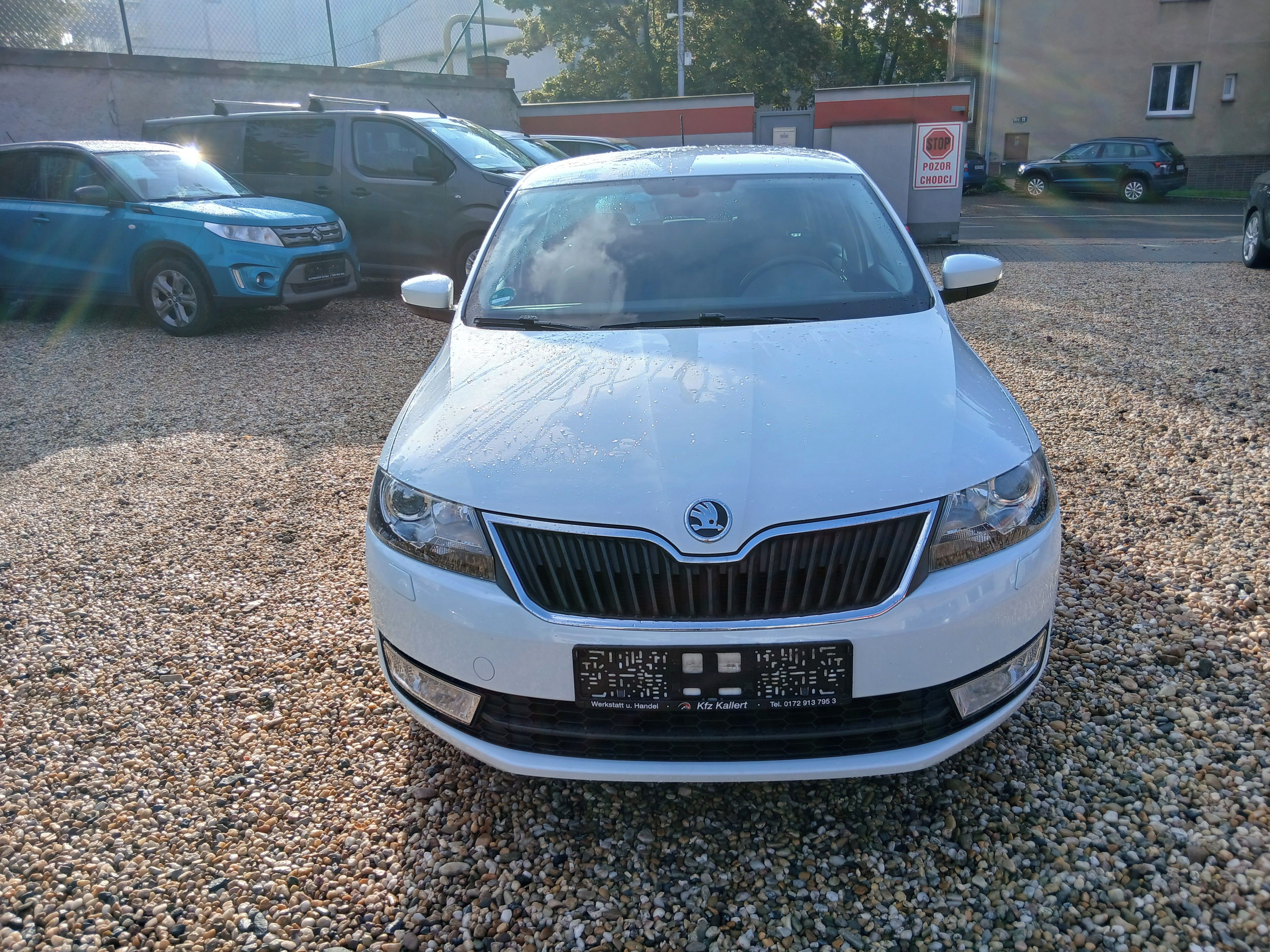 Škoda Rapid, 1.6TDi 85KW JOY,S.Kniha+Zim.ko - fotka 2